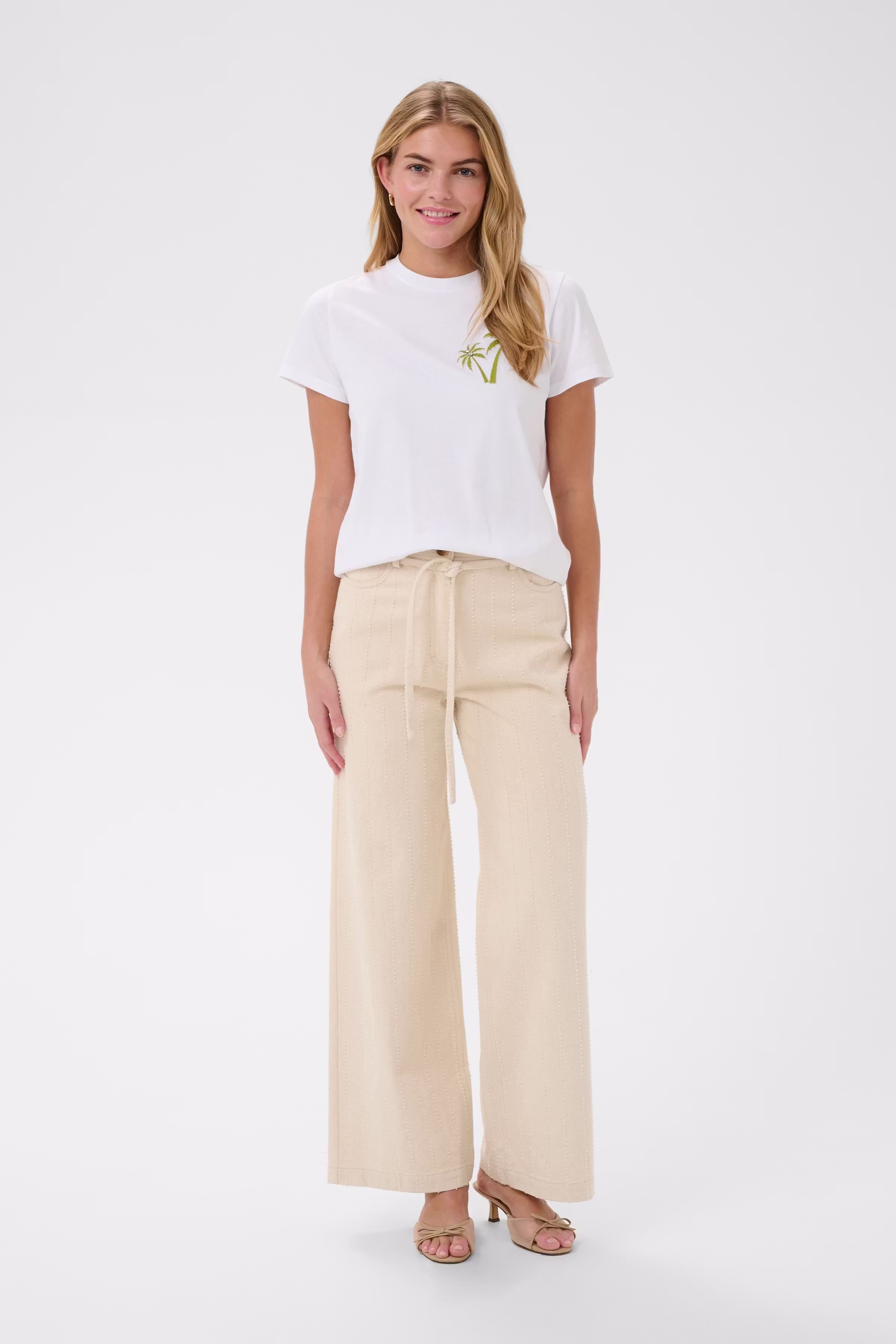 ReeceSZ T-shirt LOOKBOOK FRONT 30515233-110601
