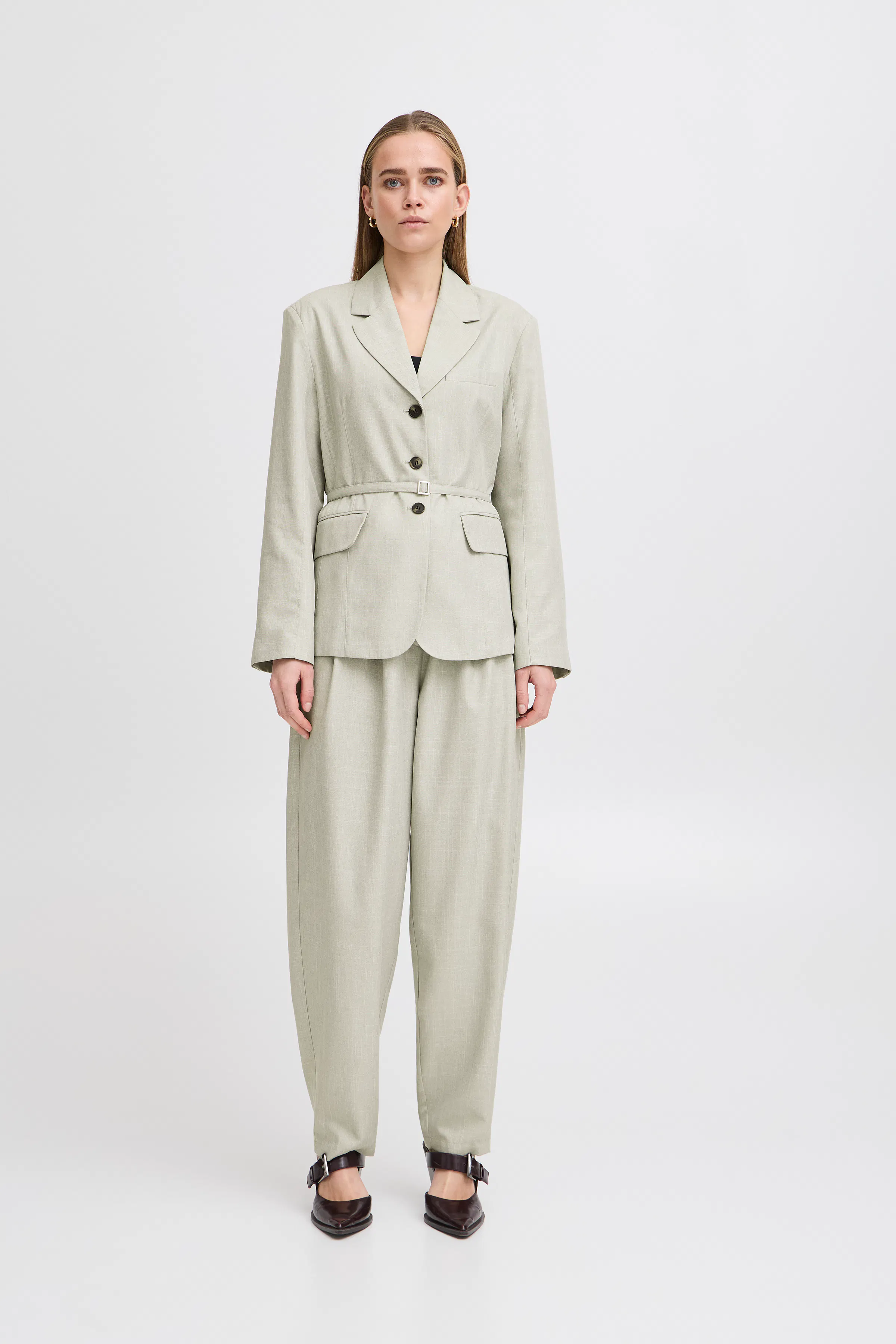 IHLEEVANA Blazer LOOKBOOK FRONT 20122789-1602071