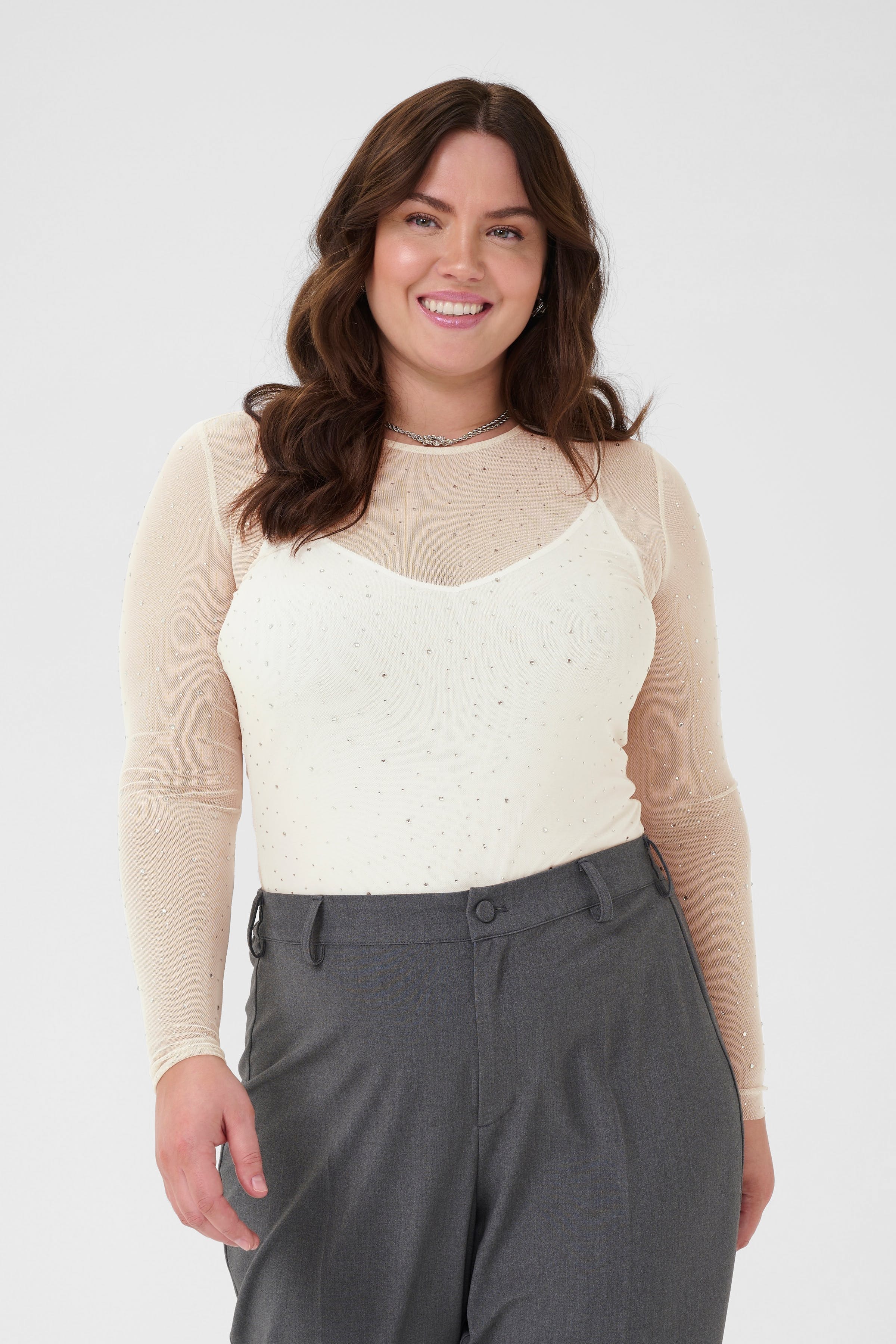 KCtina T-shirt LOOKBOOK FRONT 10583839-106526