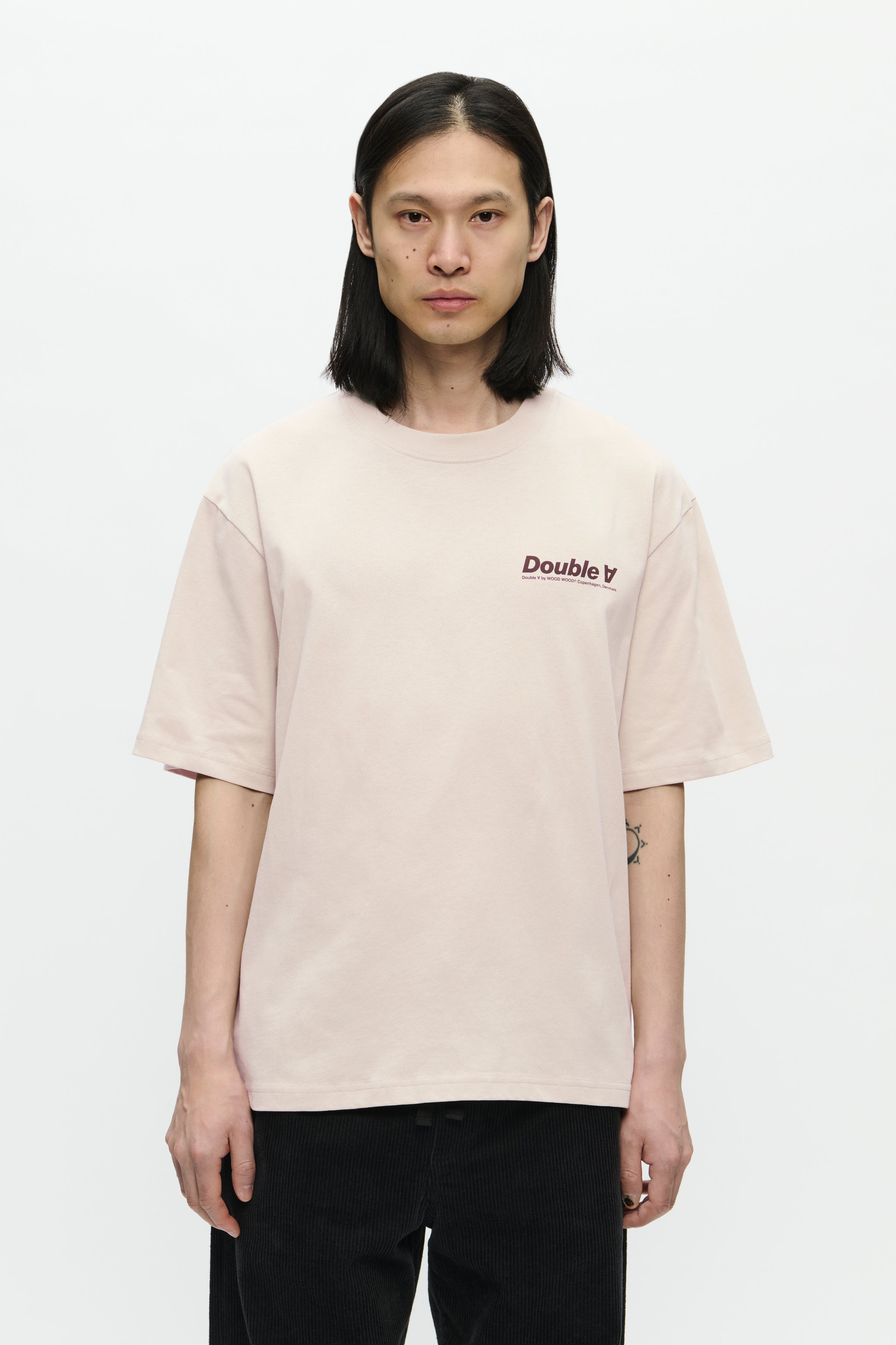 WWLiam T-shirt LOOKBOOK FRONT 30251549-144500