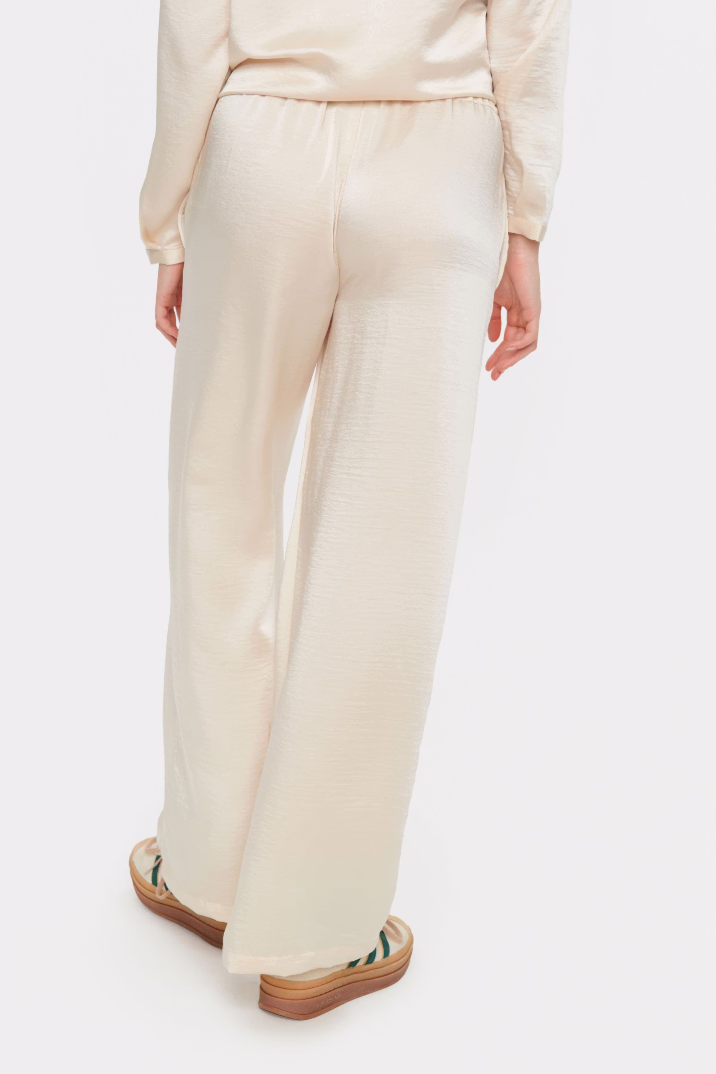 DinneSZ Hose LOOKBOOK BACK 30513209-120908