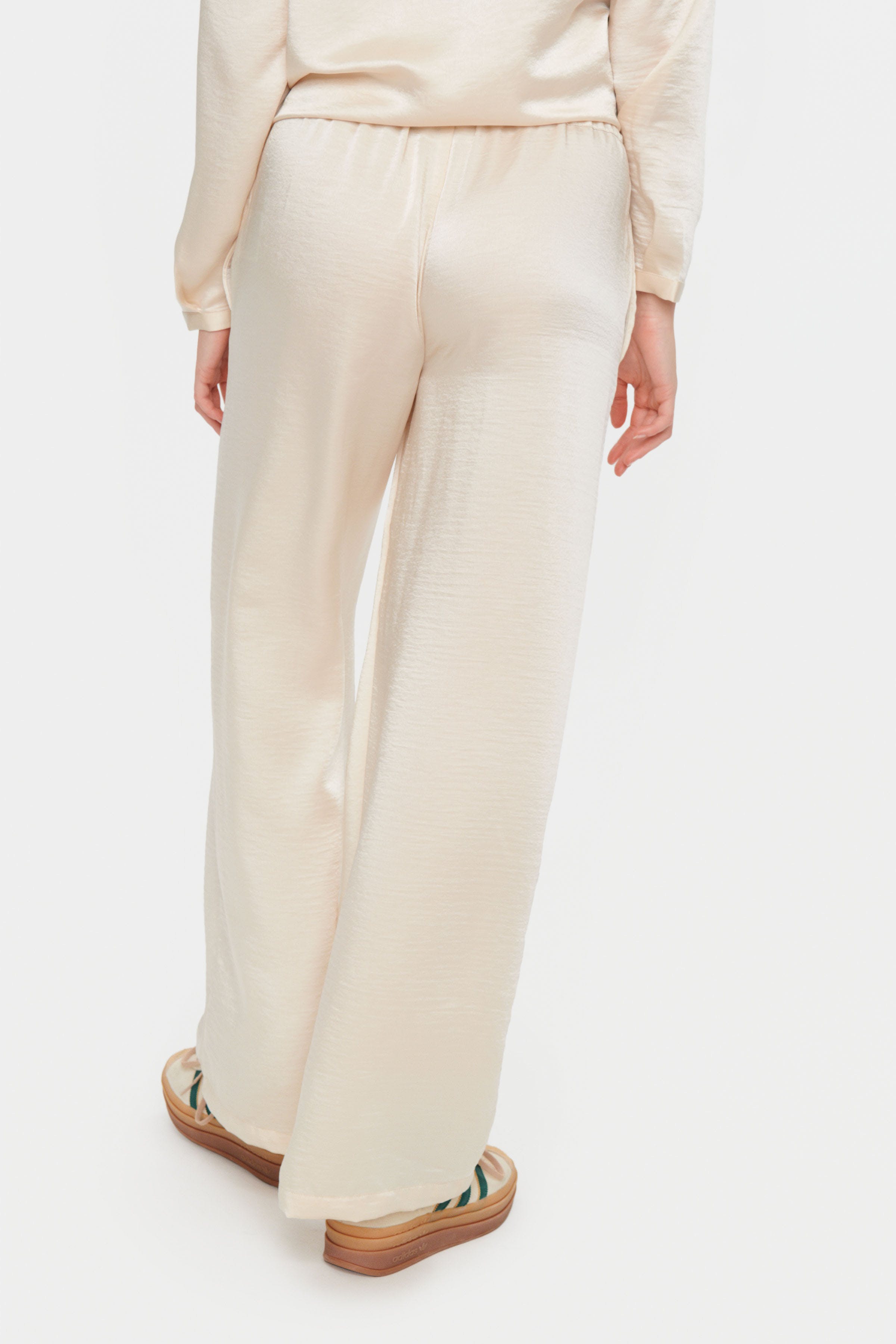 DinneSZ Trousers LOOKBOOK BACK 30513209-120908
