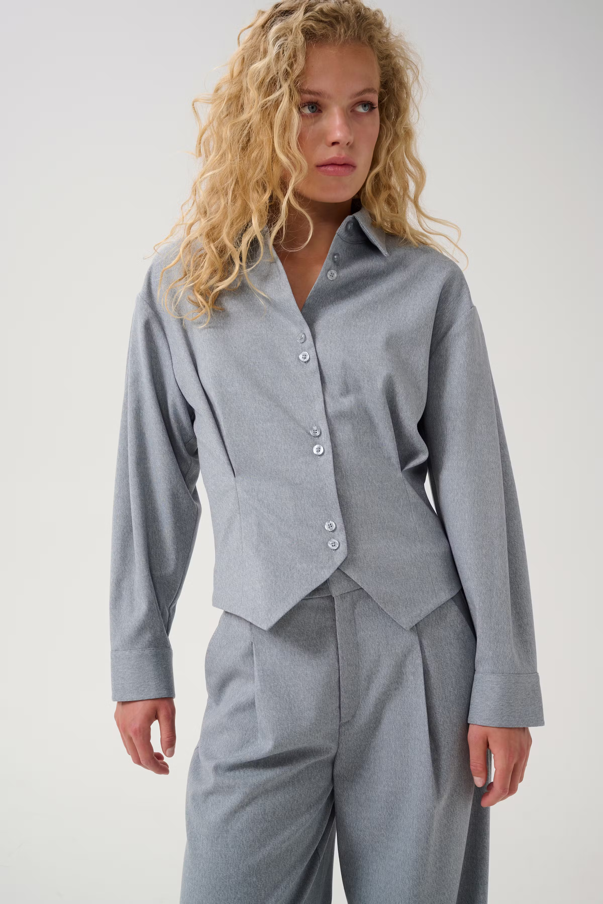 GZpaulia Shirt LOOKBOOK FRONT 10910082-107205