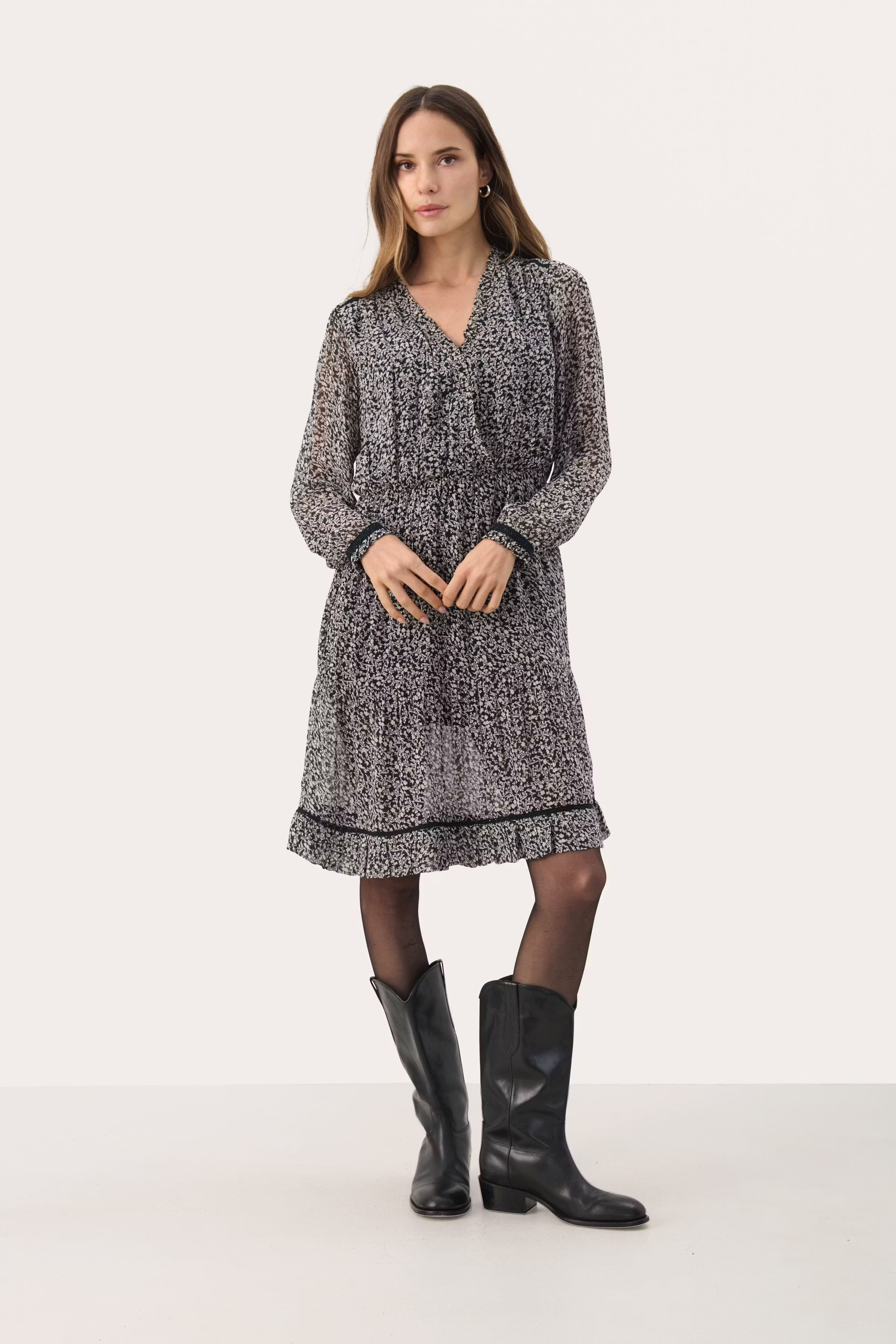 MunyaPW Jurk LOOKBOOK FRONT 30309321-303472