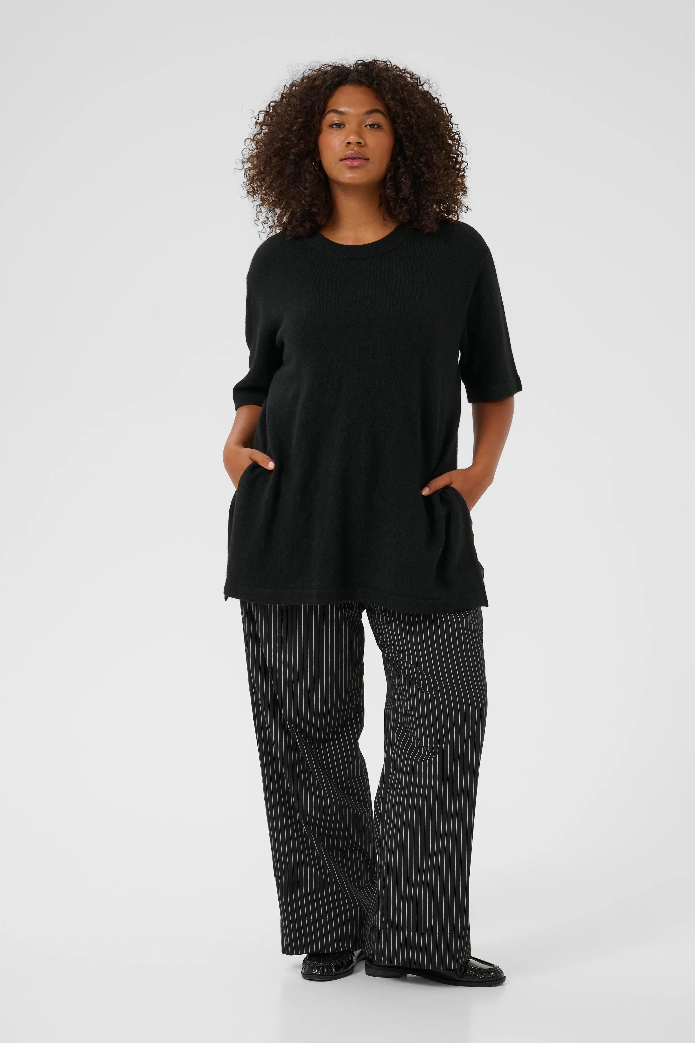 KCniela Pullover LOOKBOOK FRONT 10583700-100121