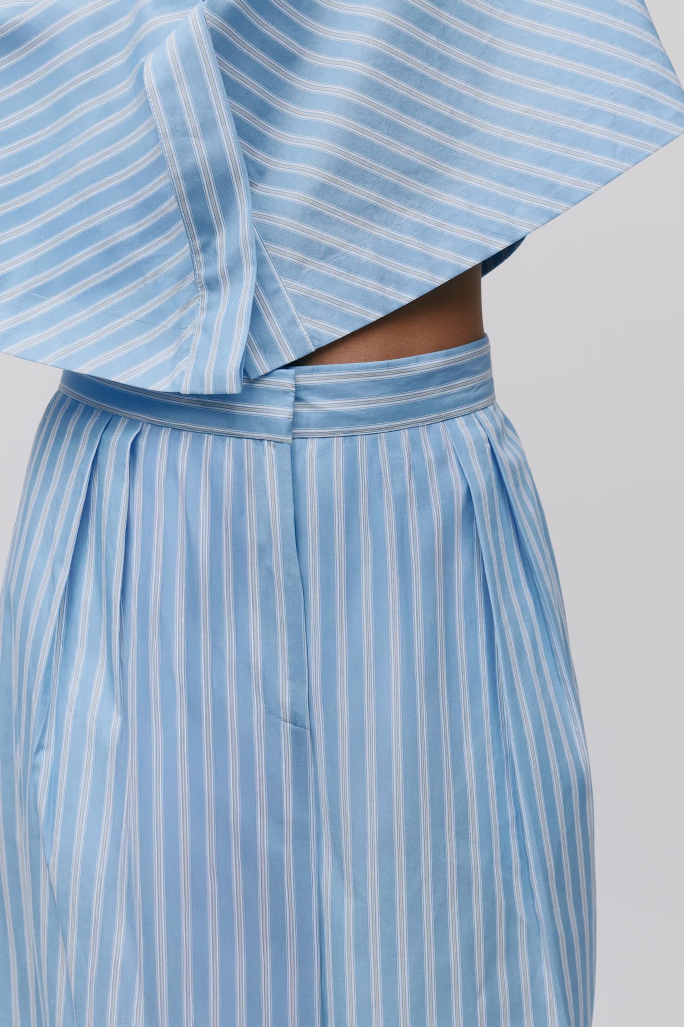 PIERINA Trousers LOOKBOOK DETAIL 30600524-MC2152