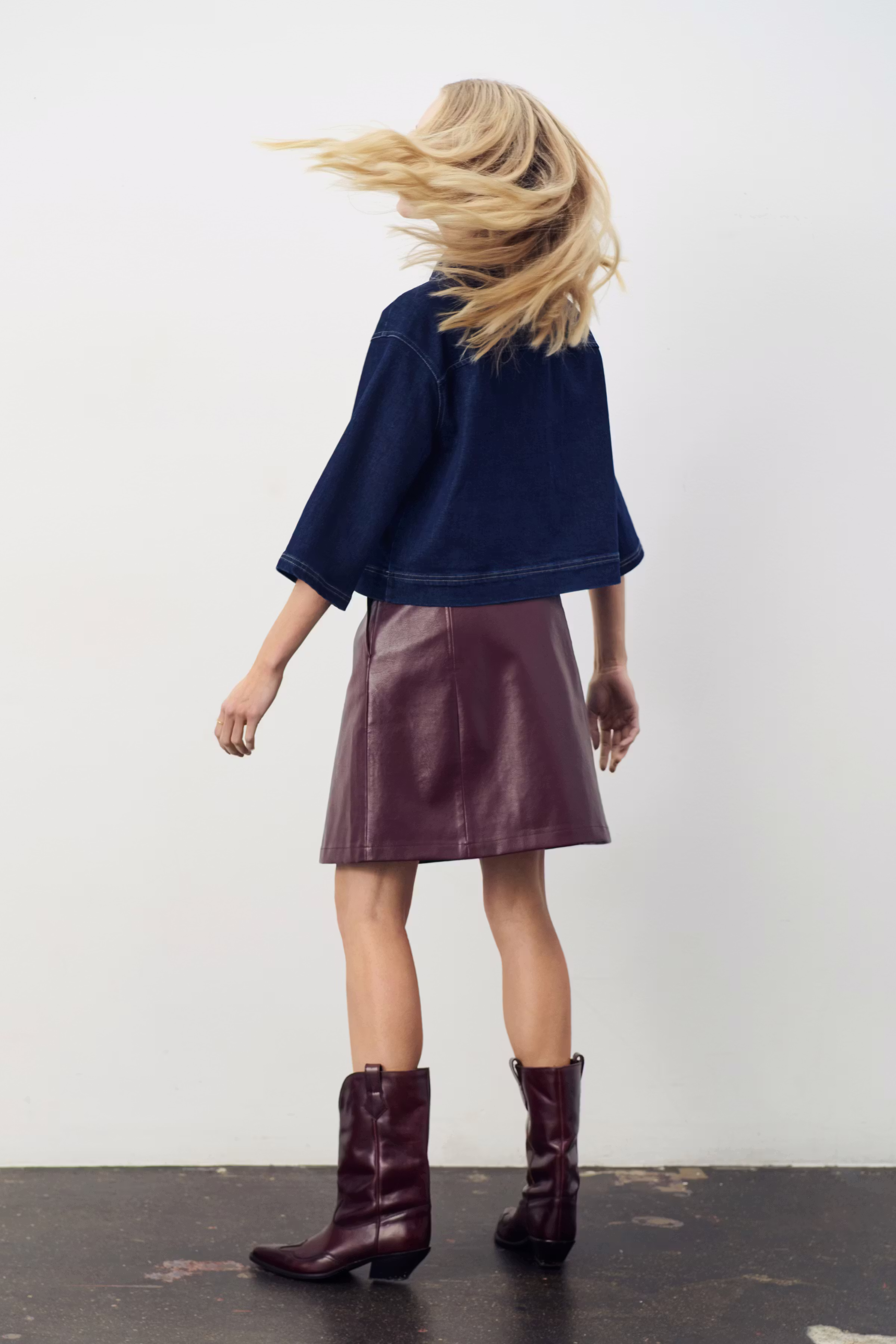 LaviniaSZ Skirt LOCATION NONE 30514216-191625