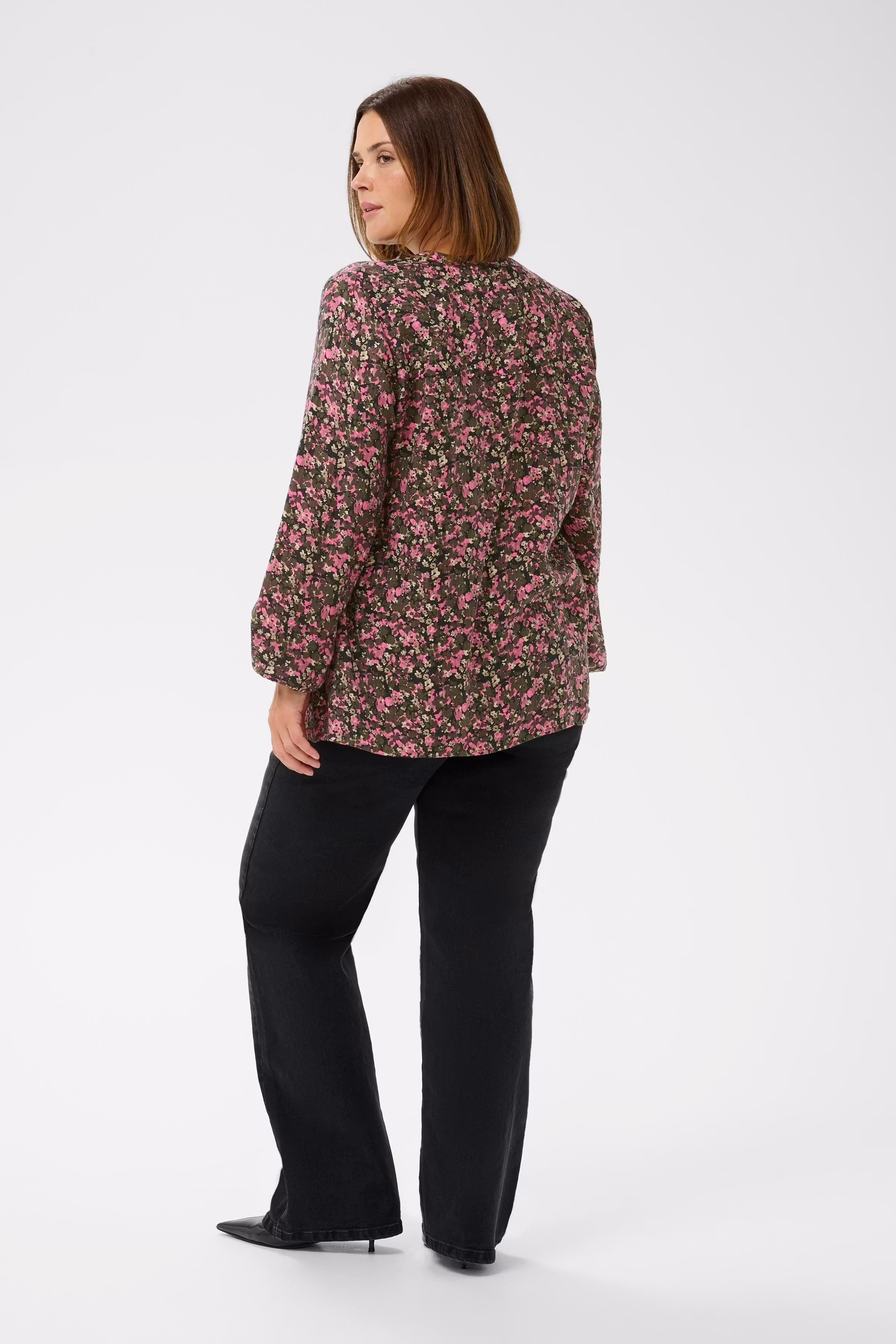 KCbelle Blus LOOKBOOK BACK 10583920-108749