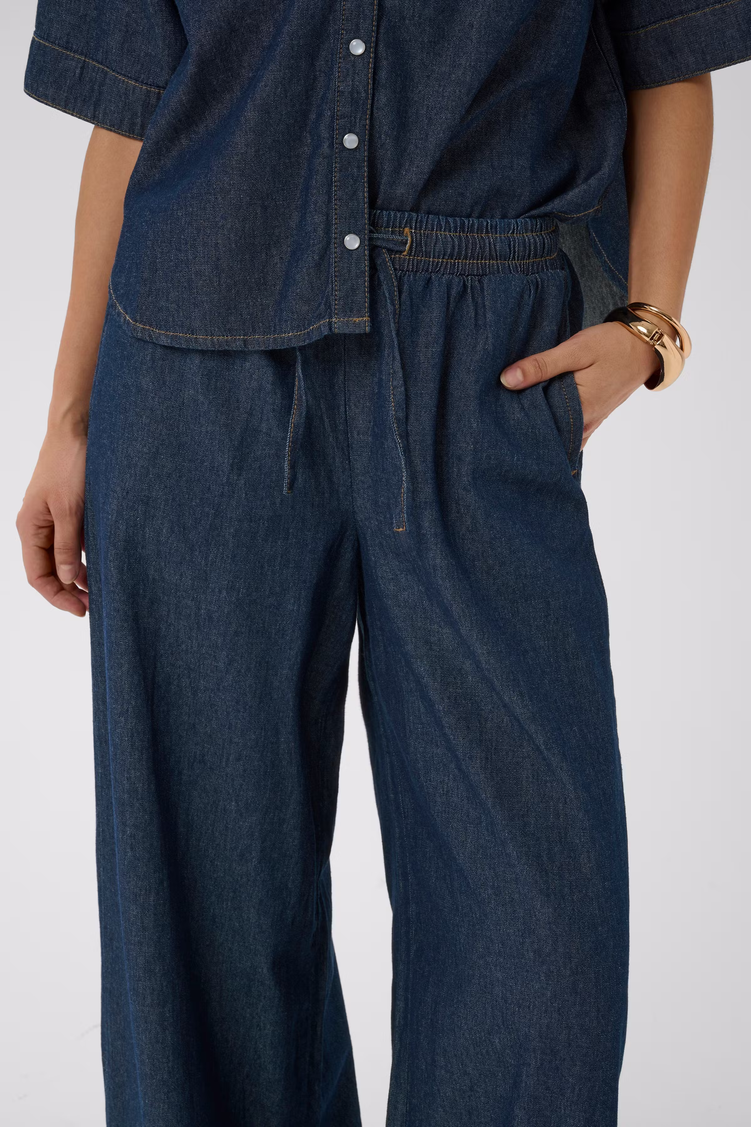 KAjade Hose LOOKBOOK DETAIL 10511715-107709