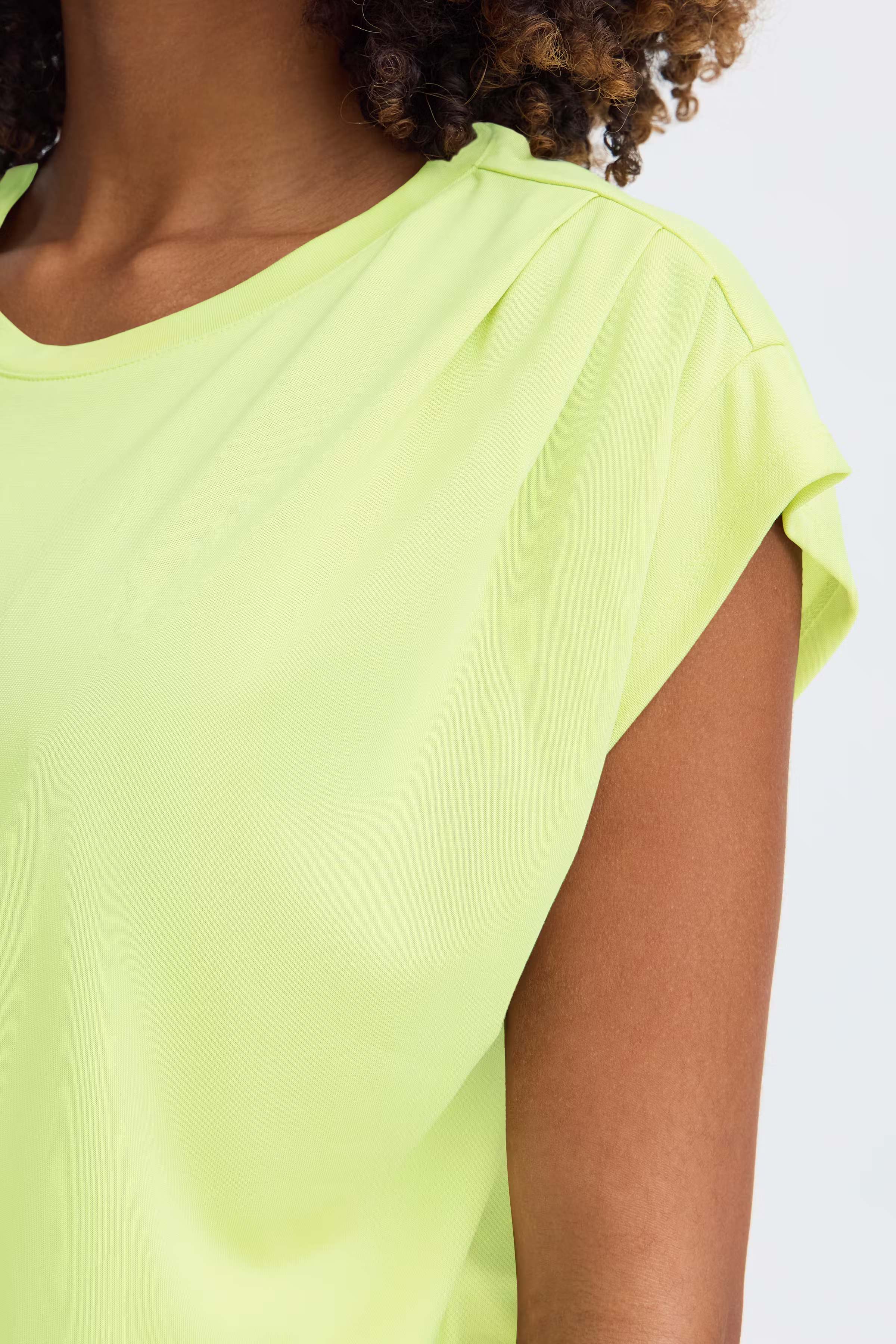 IHLISKEN Top LOOKBOOK DETAIL 20114138-130317