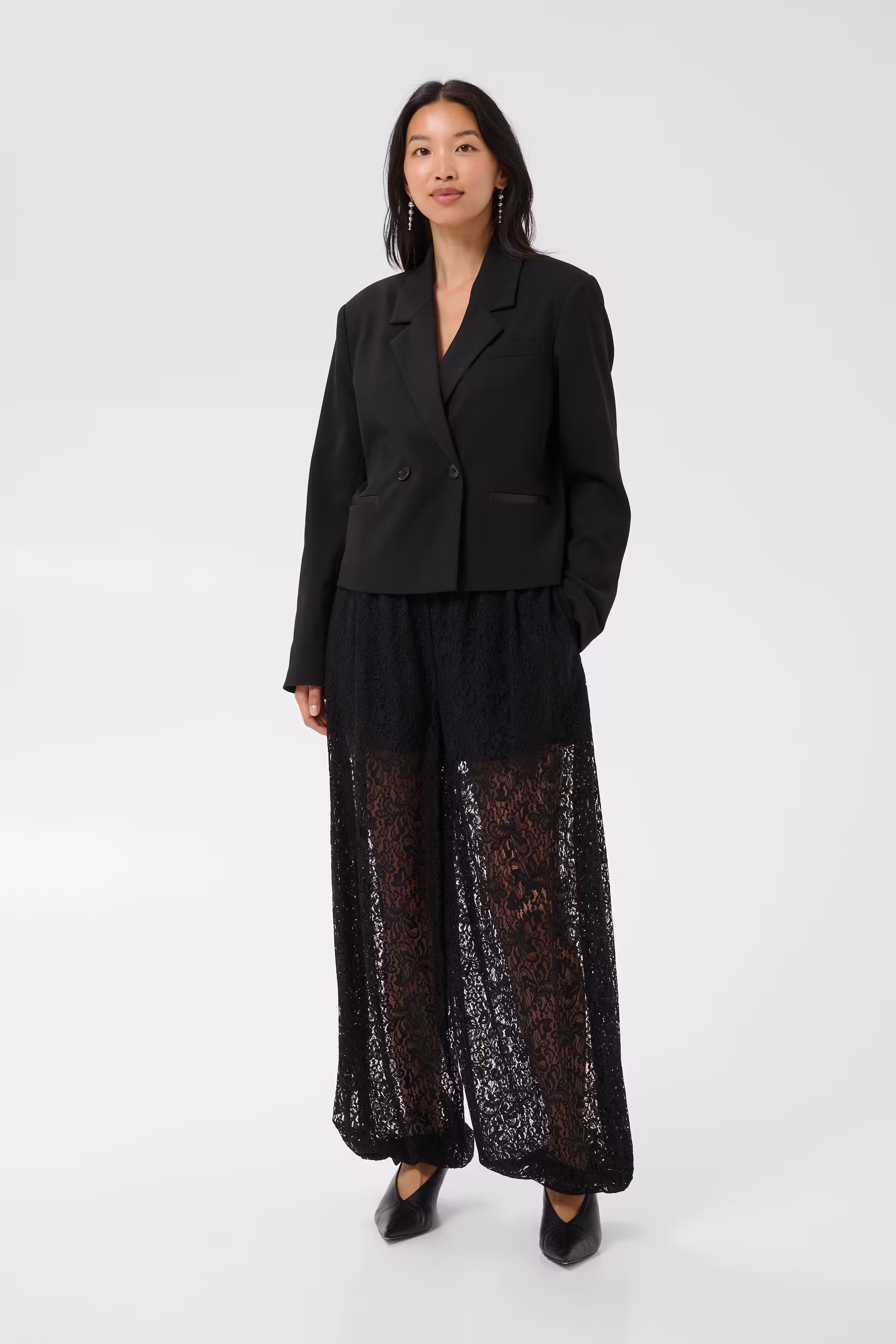 DamlaPW Blazer LOOKBOOK FRONT 30310933-194008