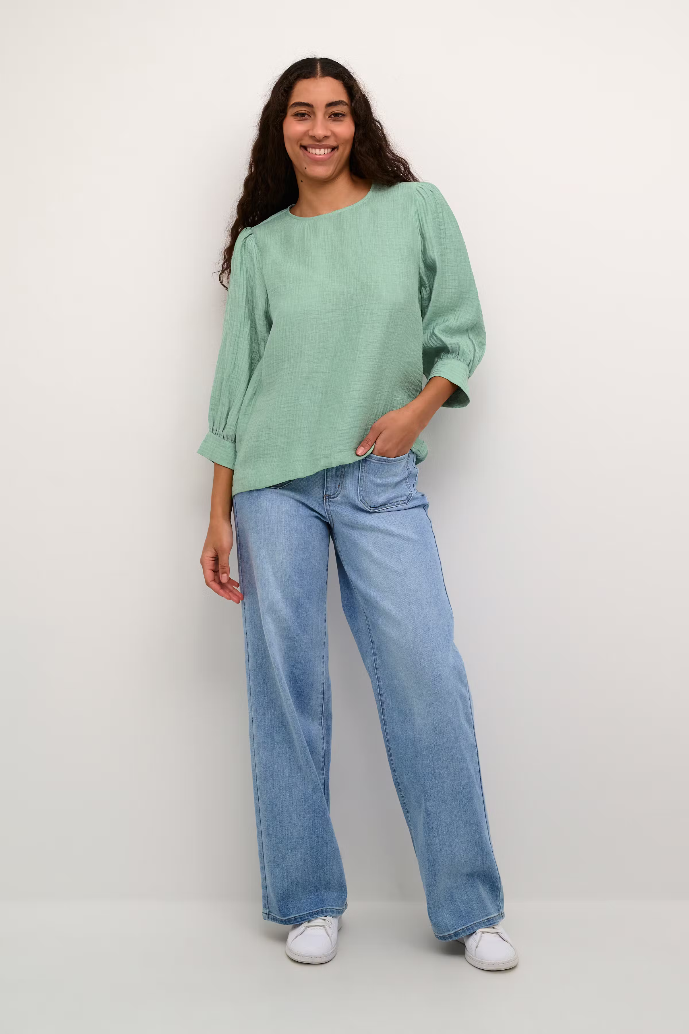 KAjerome Blouse LOOKBOOK FRONT 10508849-165907