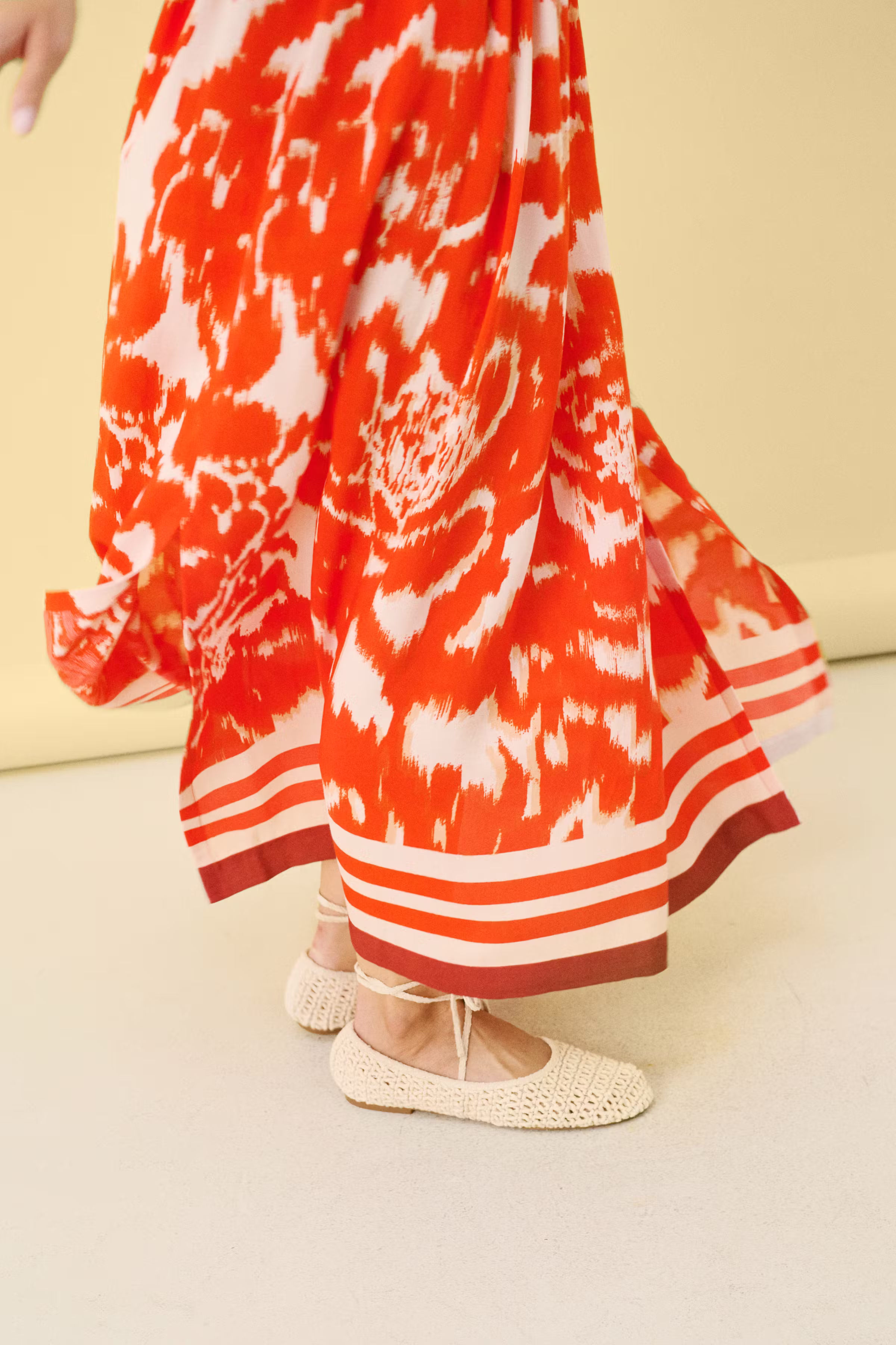 KhloeSZ Kjol LOCATION NONE 30514028-303748