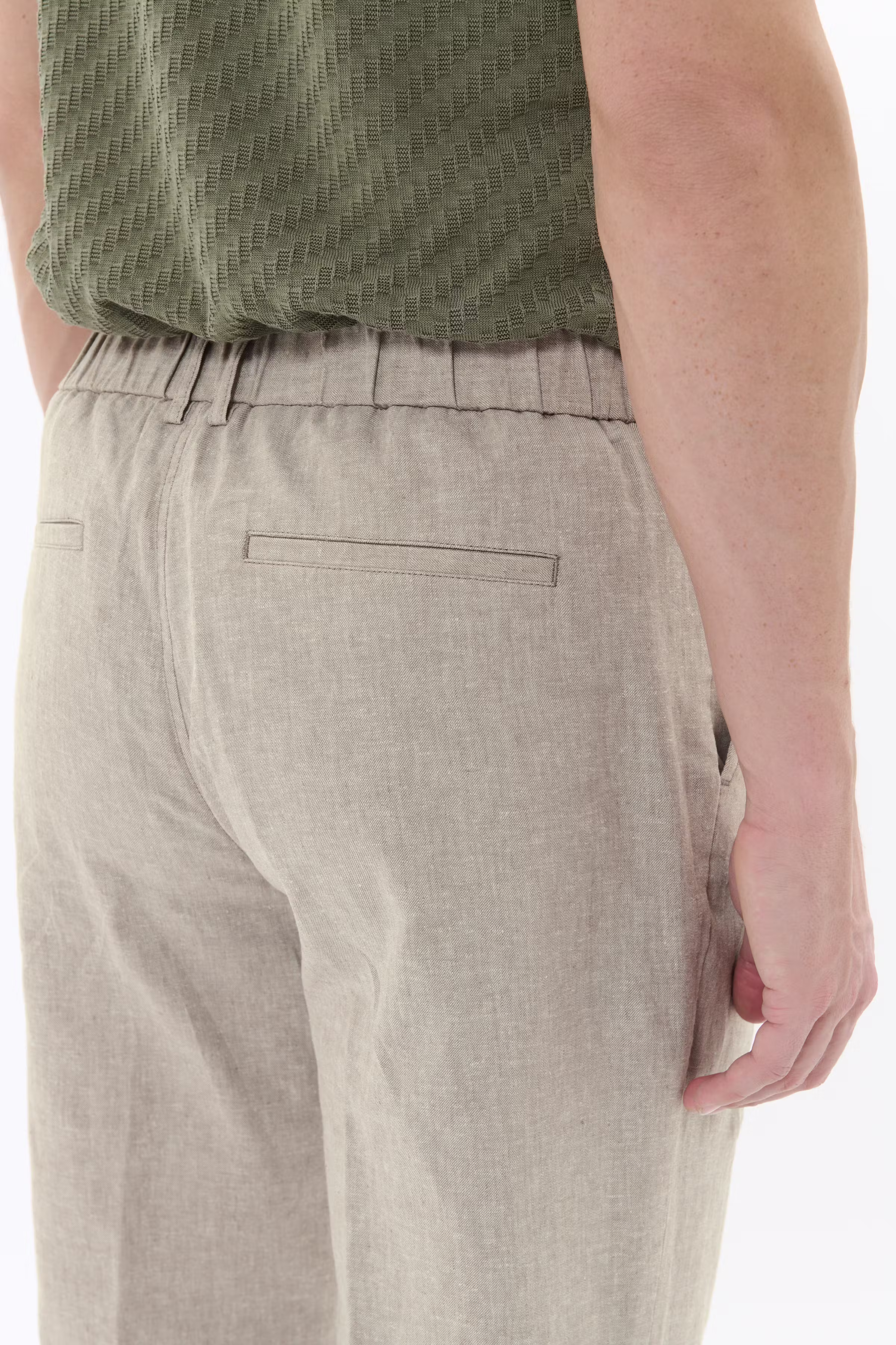 MAhart Trousers LOOKBOOK DETAIL 30208114-161105