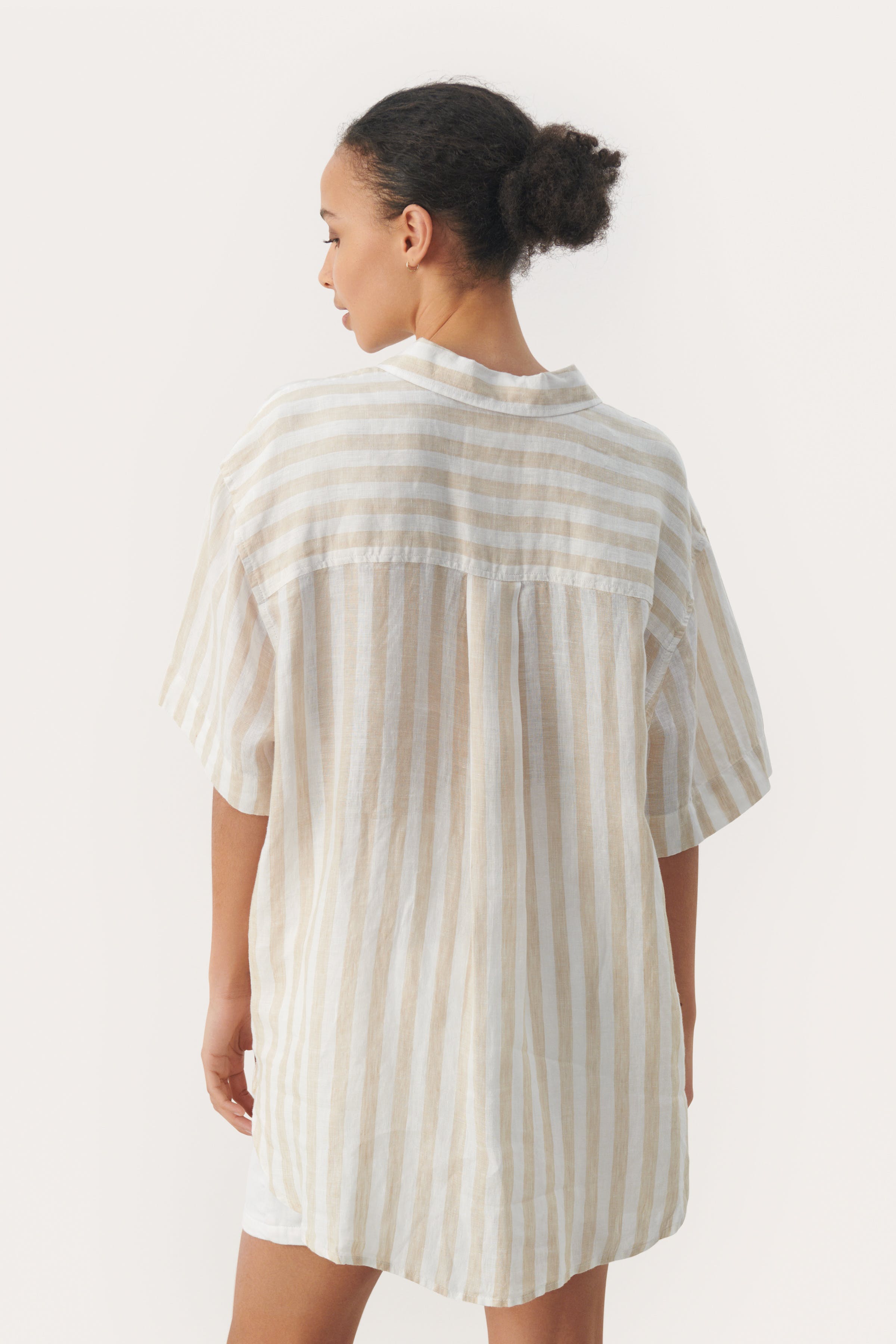 GarinePW Short-sleeved linen shirt LOOKBOOK BACK 30308749-302910