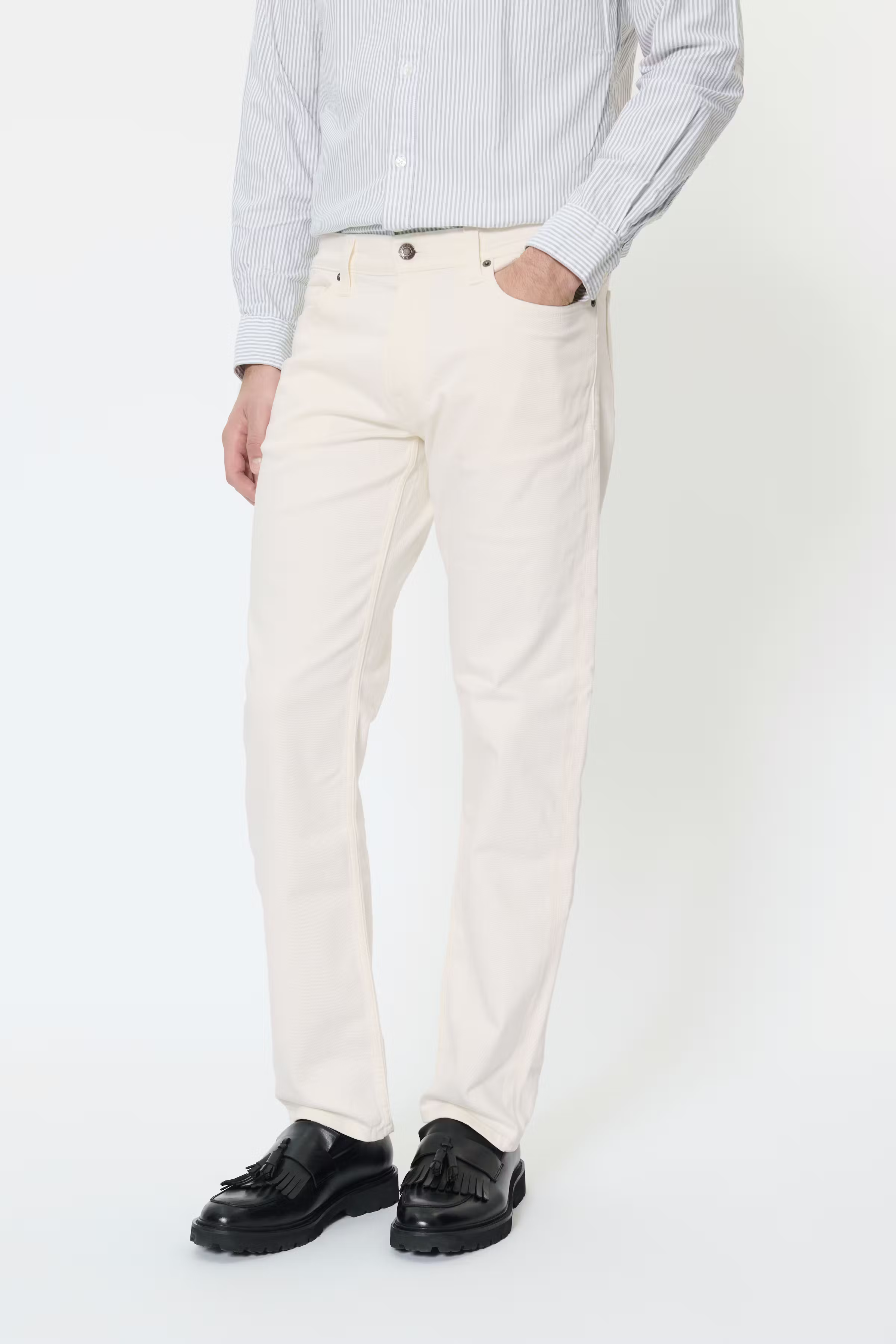 MAmike Trousers LOOKBOOK FRONT 30209131-110104