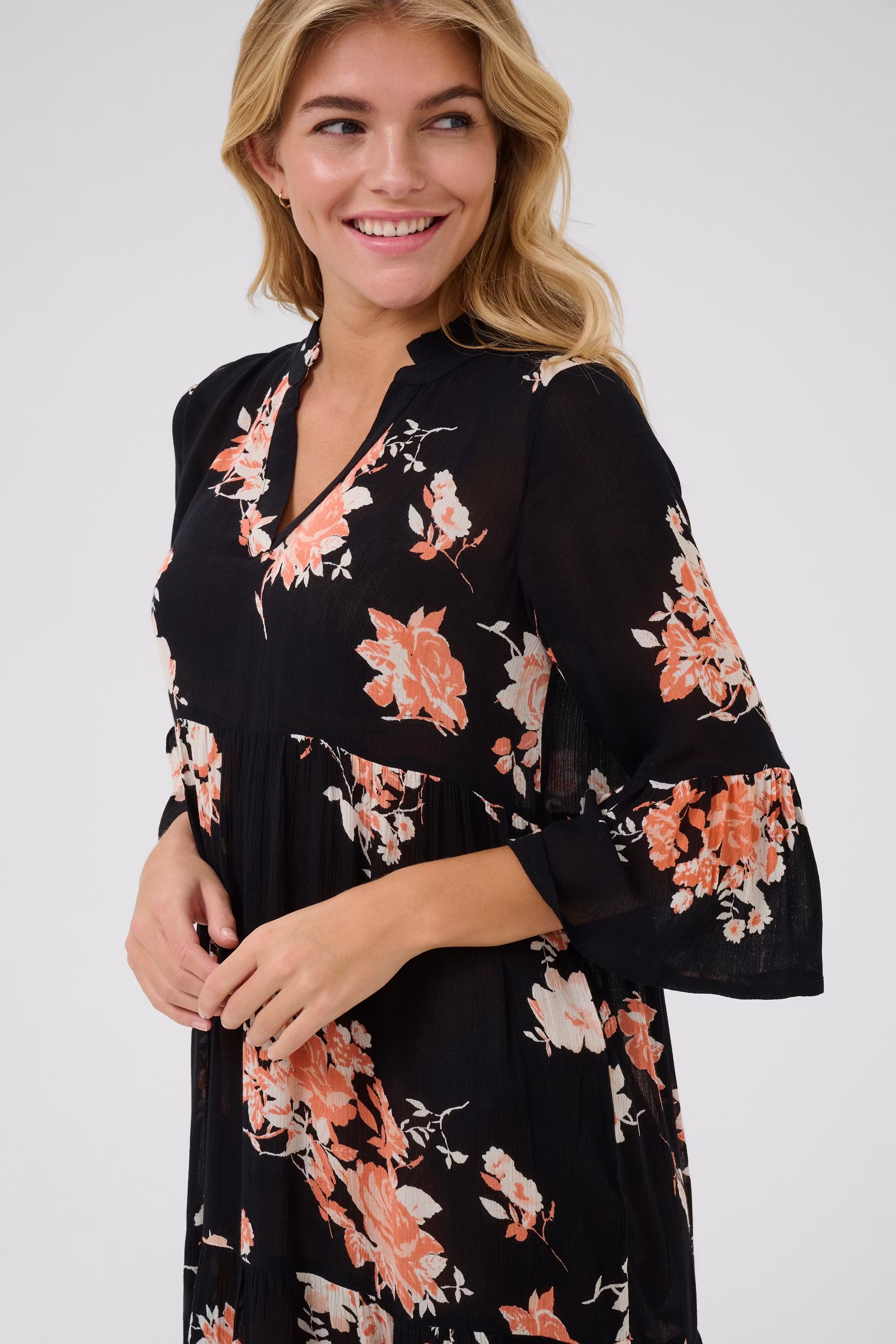 KAedita Kjole LOOKBOOK DETAIL 10506330-107768