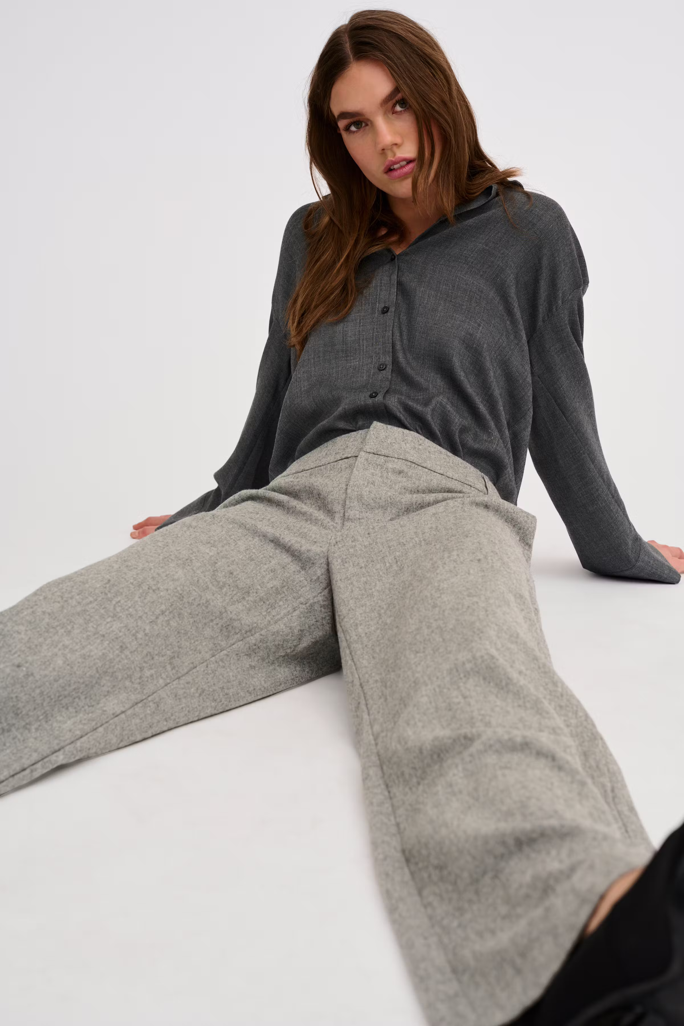 LukasMW Trousers LOOKBOOK DETAIL 10704180-104897