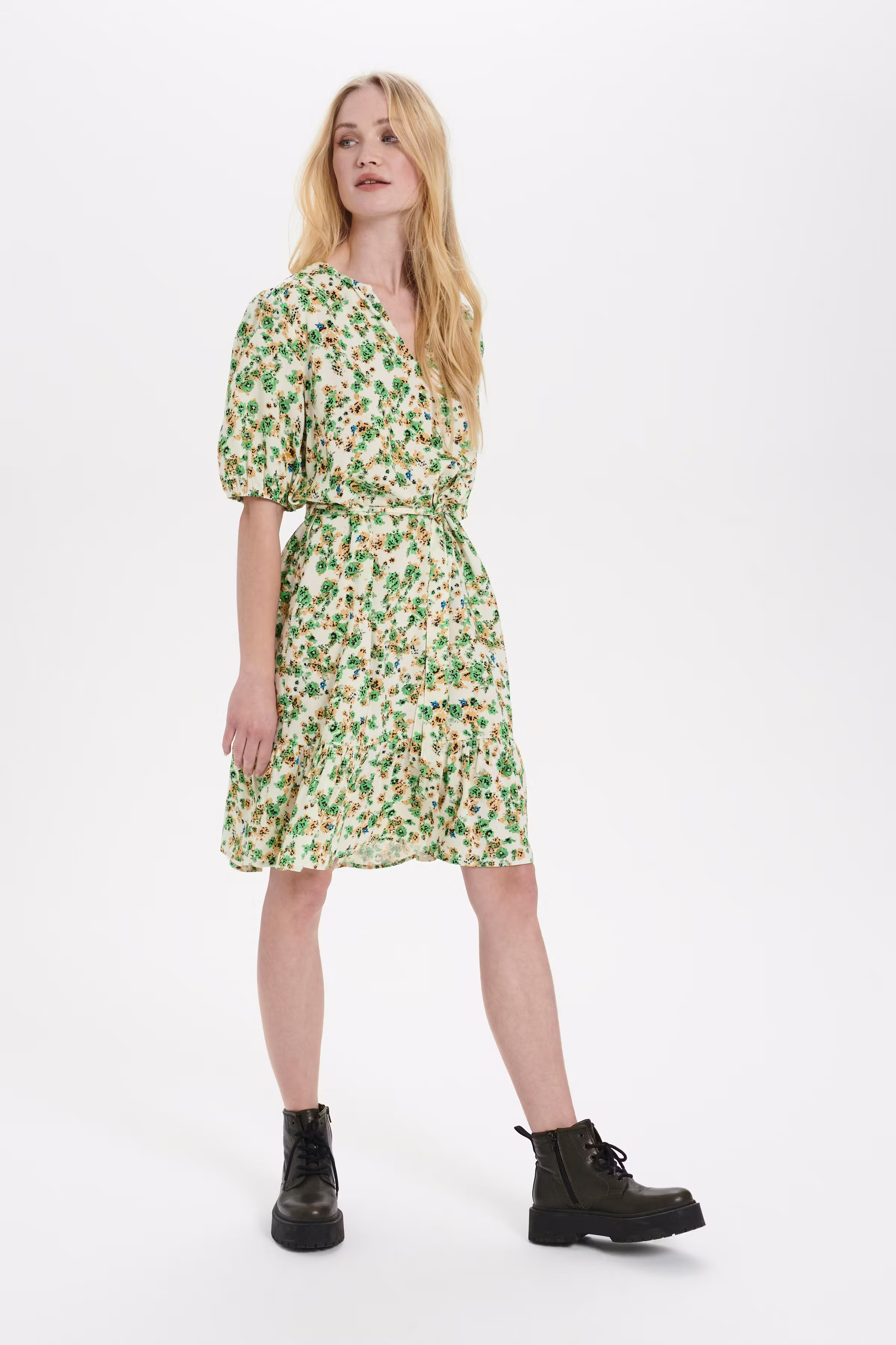 LoveenSZ Dress LOOKBOOK FRONT 30511826-600327