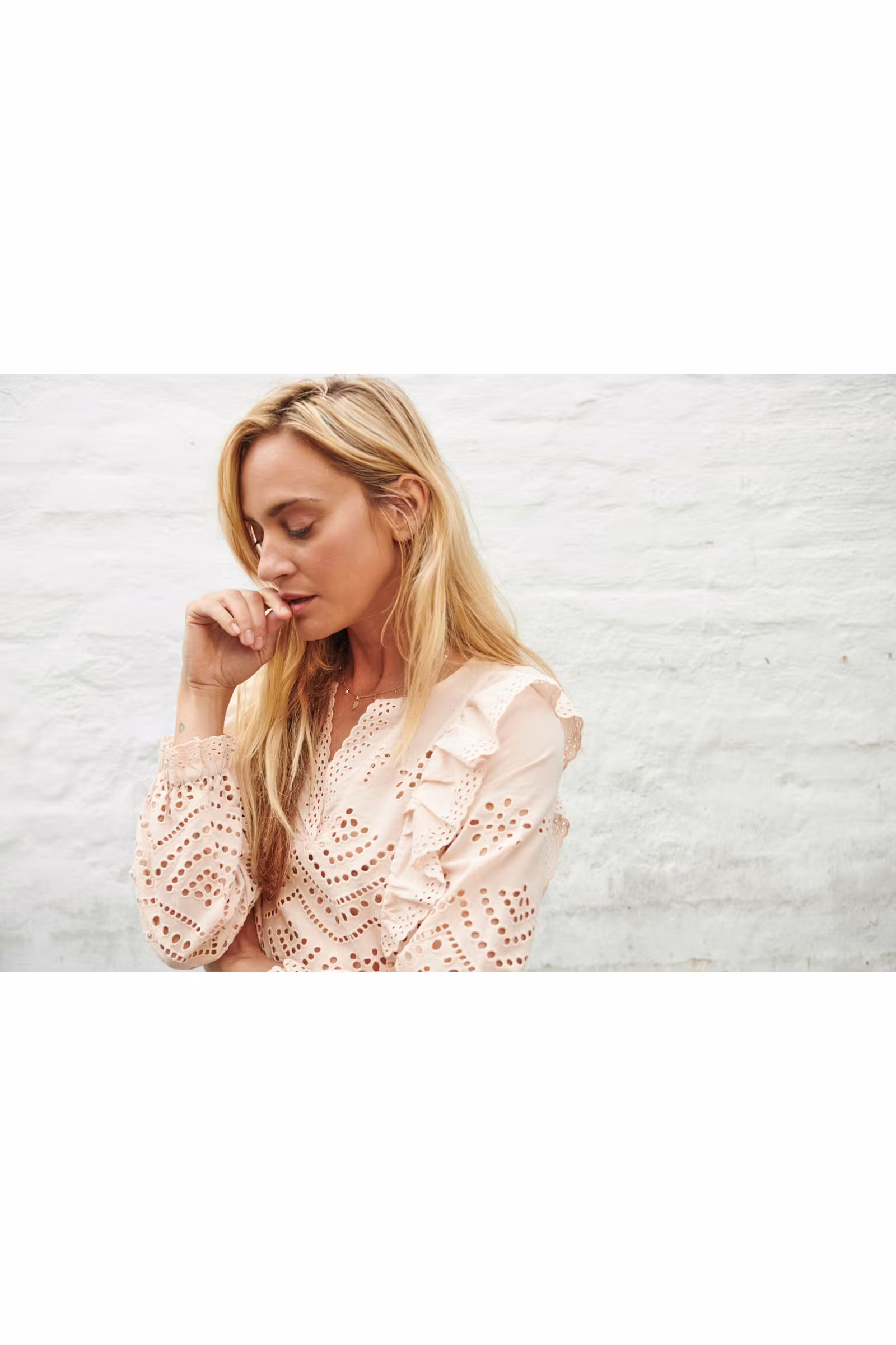 PZGARBO Blouse LOCATION NONE 50207979-131108