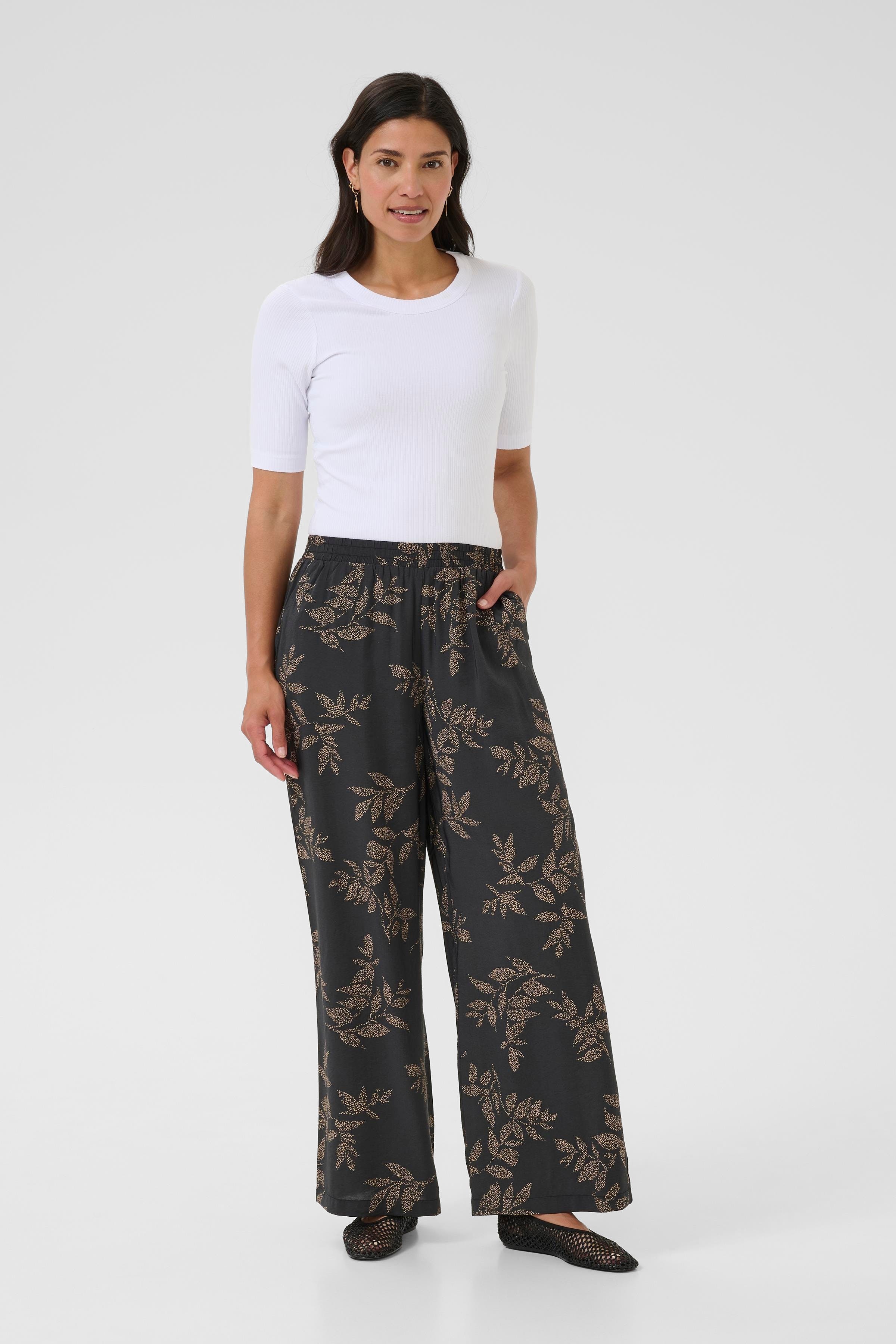 BParianna Trousers LOOKBOOK FRONT 40200026-108427