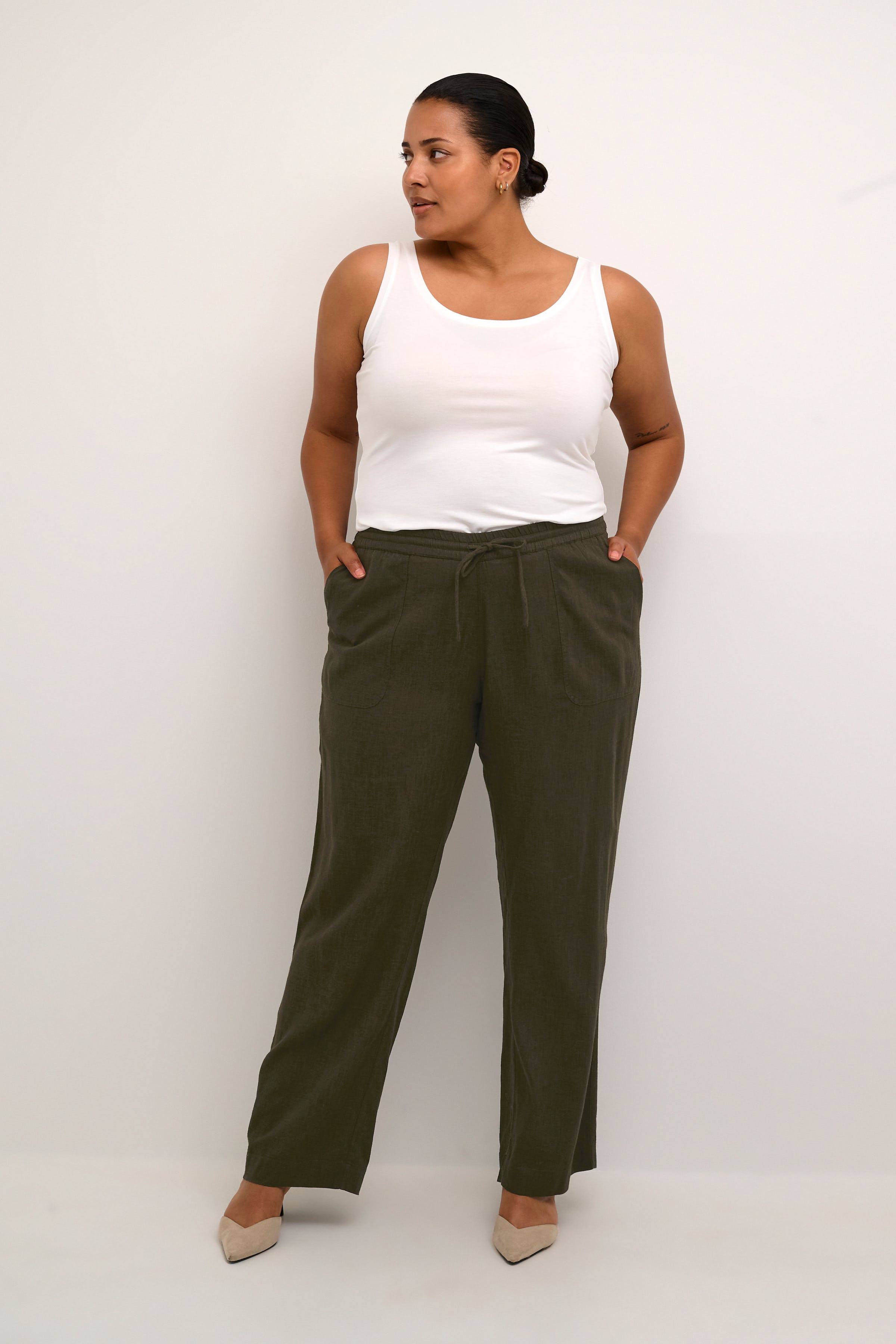 KCmille Linen Trousers LOOKBOOK FRONT 10582220-190414