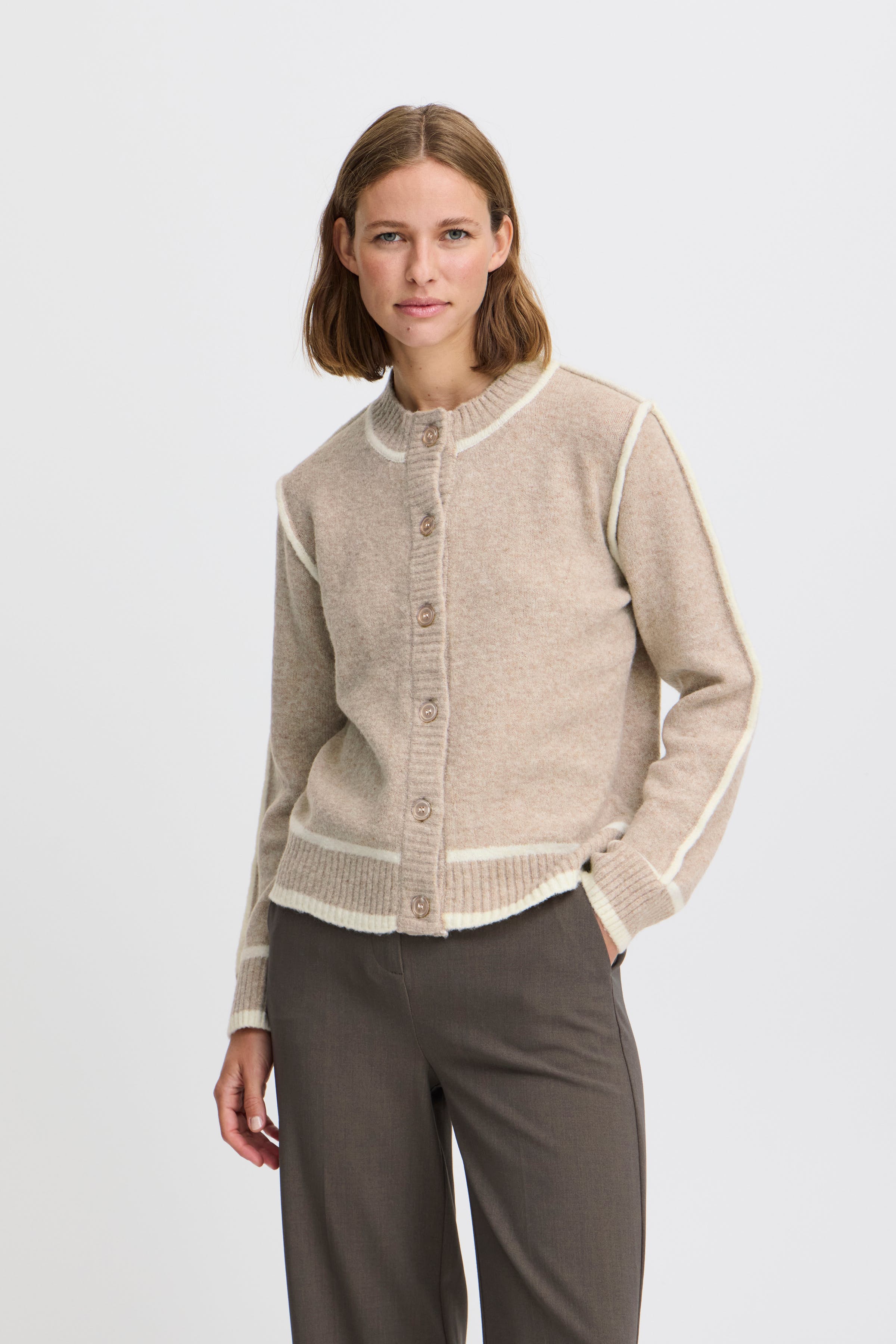 BYNINNA Cardigan LOOKBOOK FRONT 20815679-203340