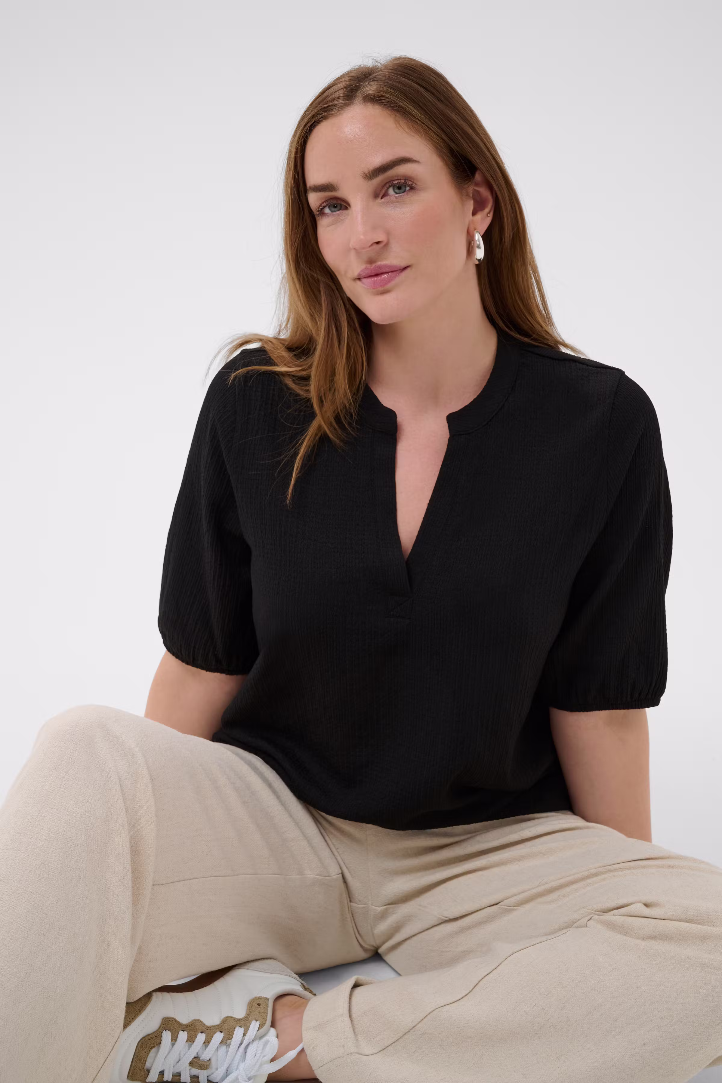 BPloretta Bluse LOOKBOOK DETAIL 40200109-100121