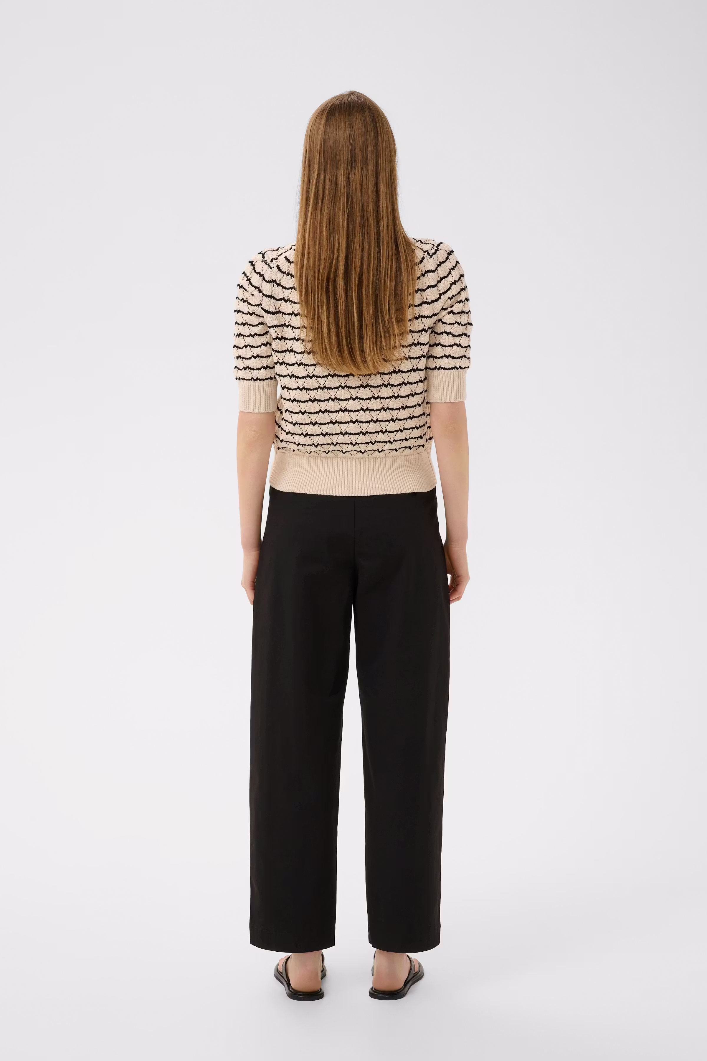 BalettaIW Cardigan LOOKBOOK BACK 30111212-303136