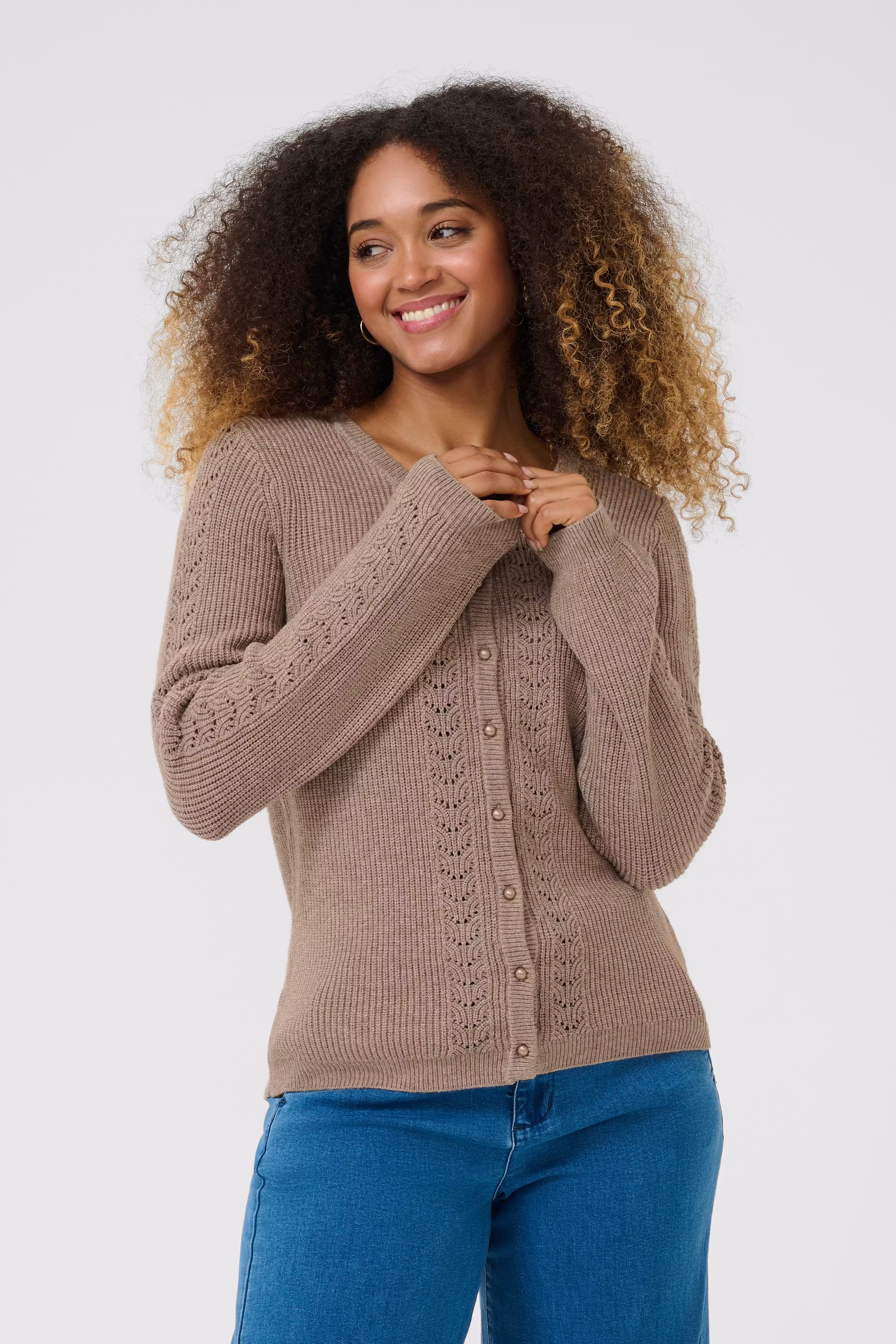 CRDela Cardigan LOOKBOOK FRONT 10613925-1709091