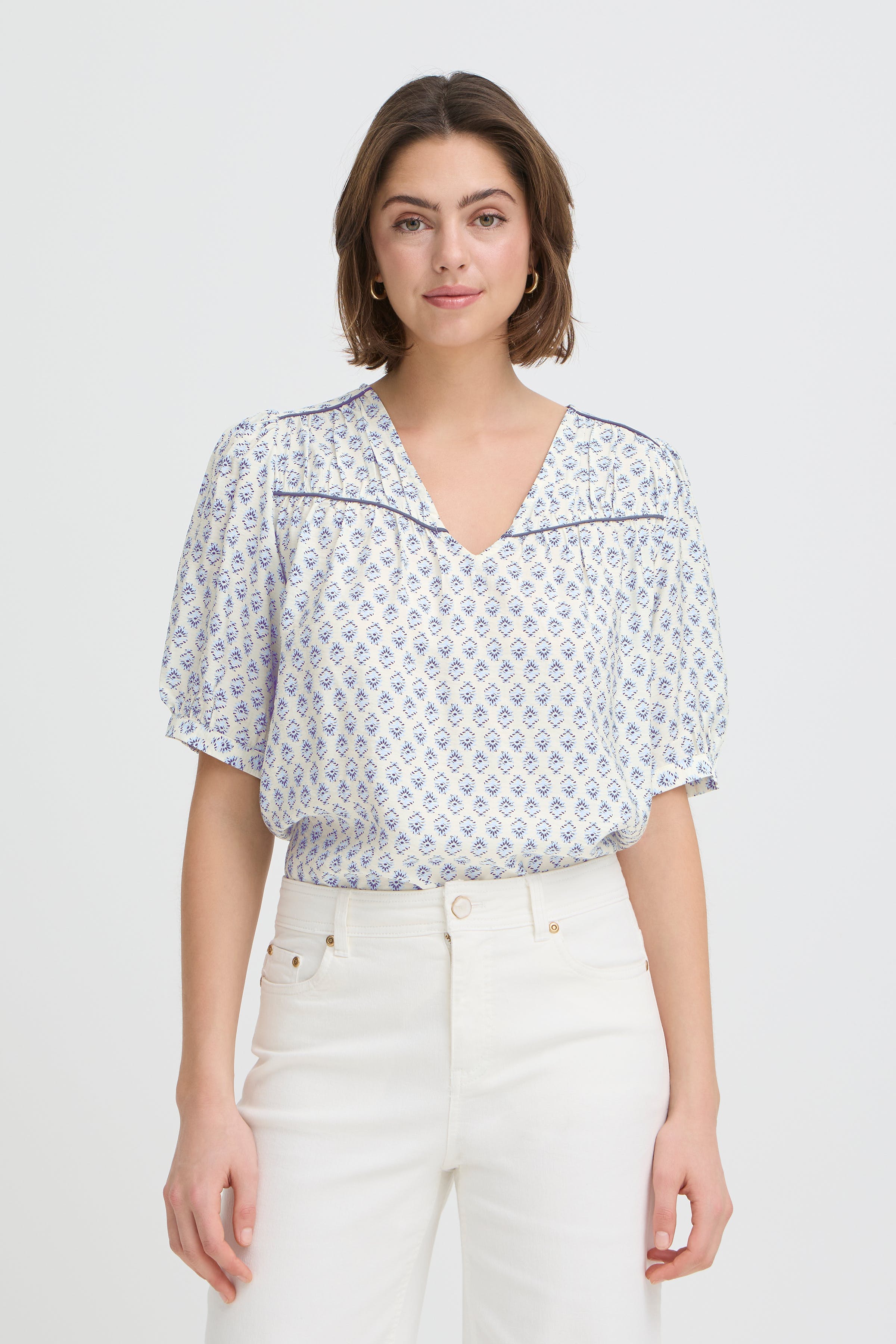 FRHITA Blus LOOKBOOK FRONT 20617620-900009530