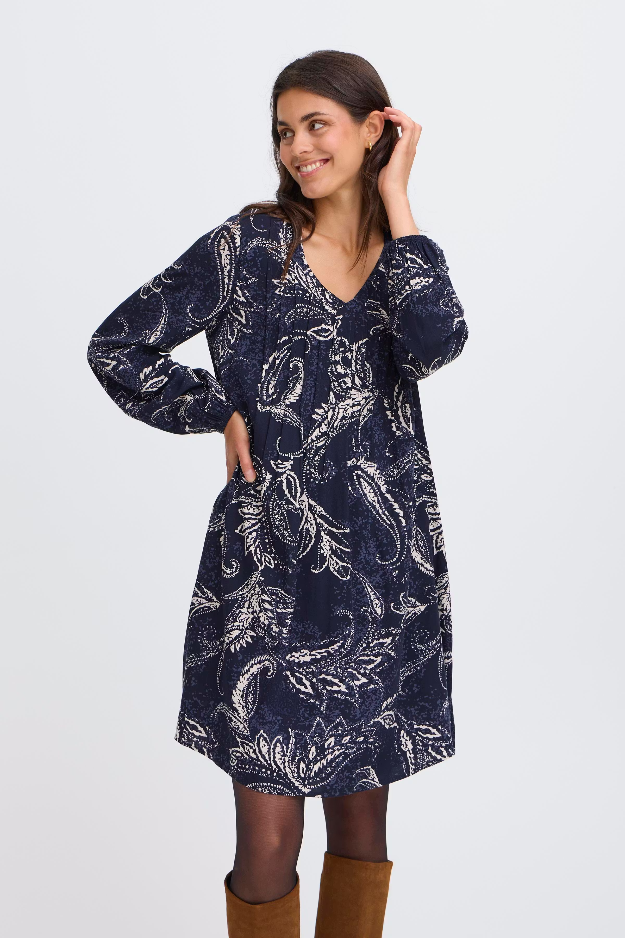 FRKIKI Kjole LOOKBOOK FRONT 20617102-900001535