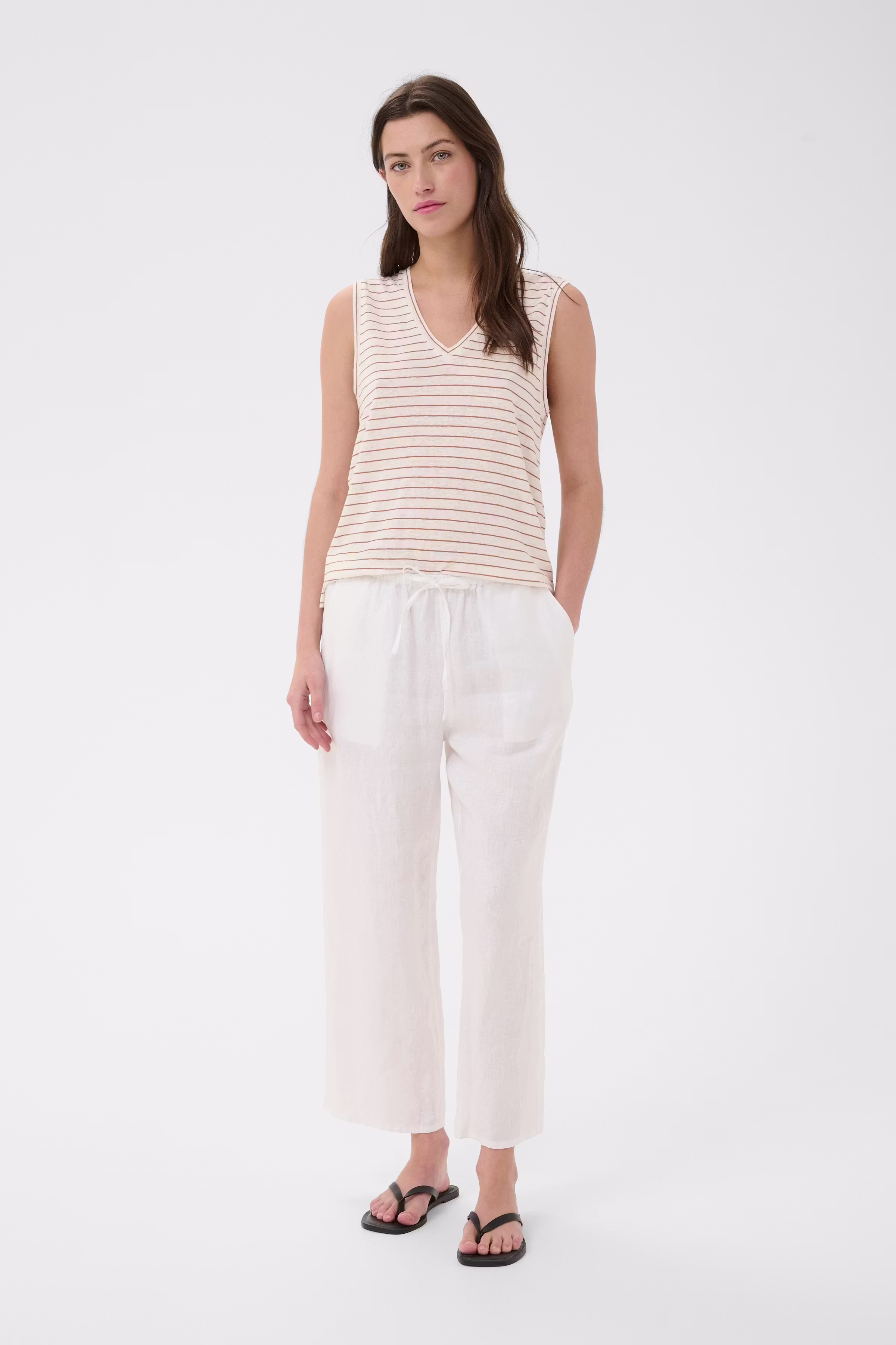 BrianiePW Top LOOKBOOK FRONT 30310568-305039
