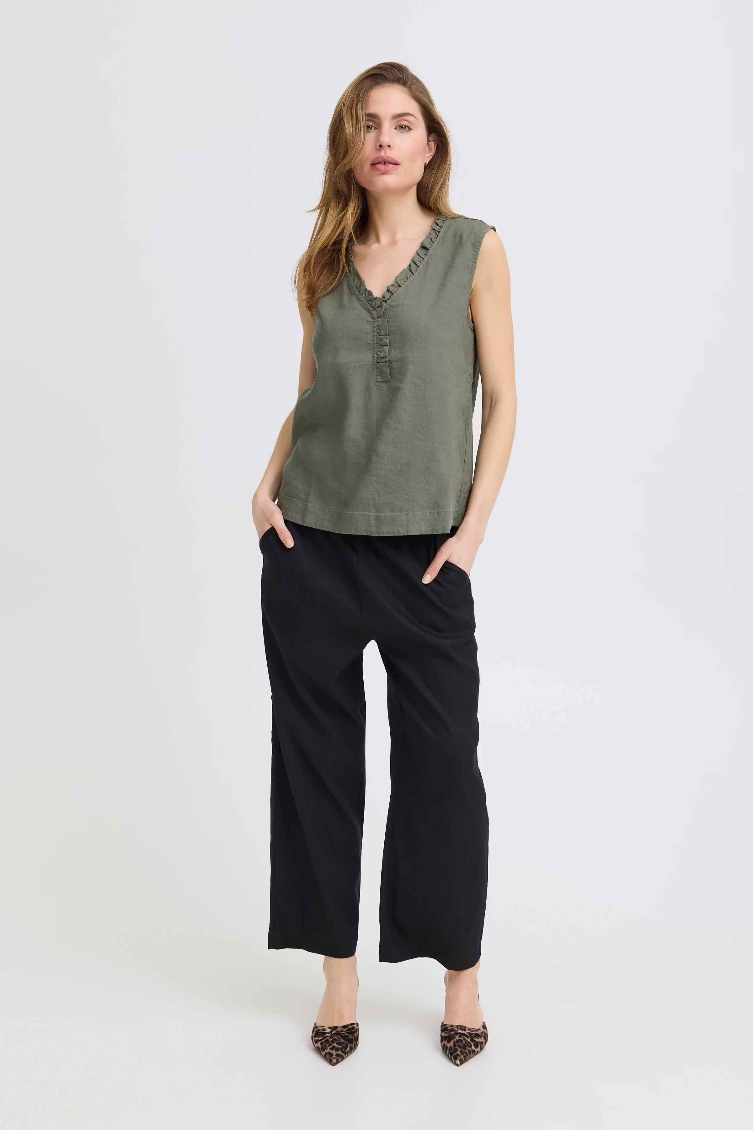 PZLUCA Bukser LOOKBOOK FRONT 50210435-193911