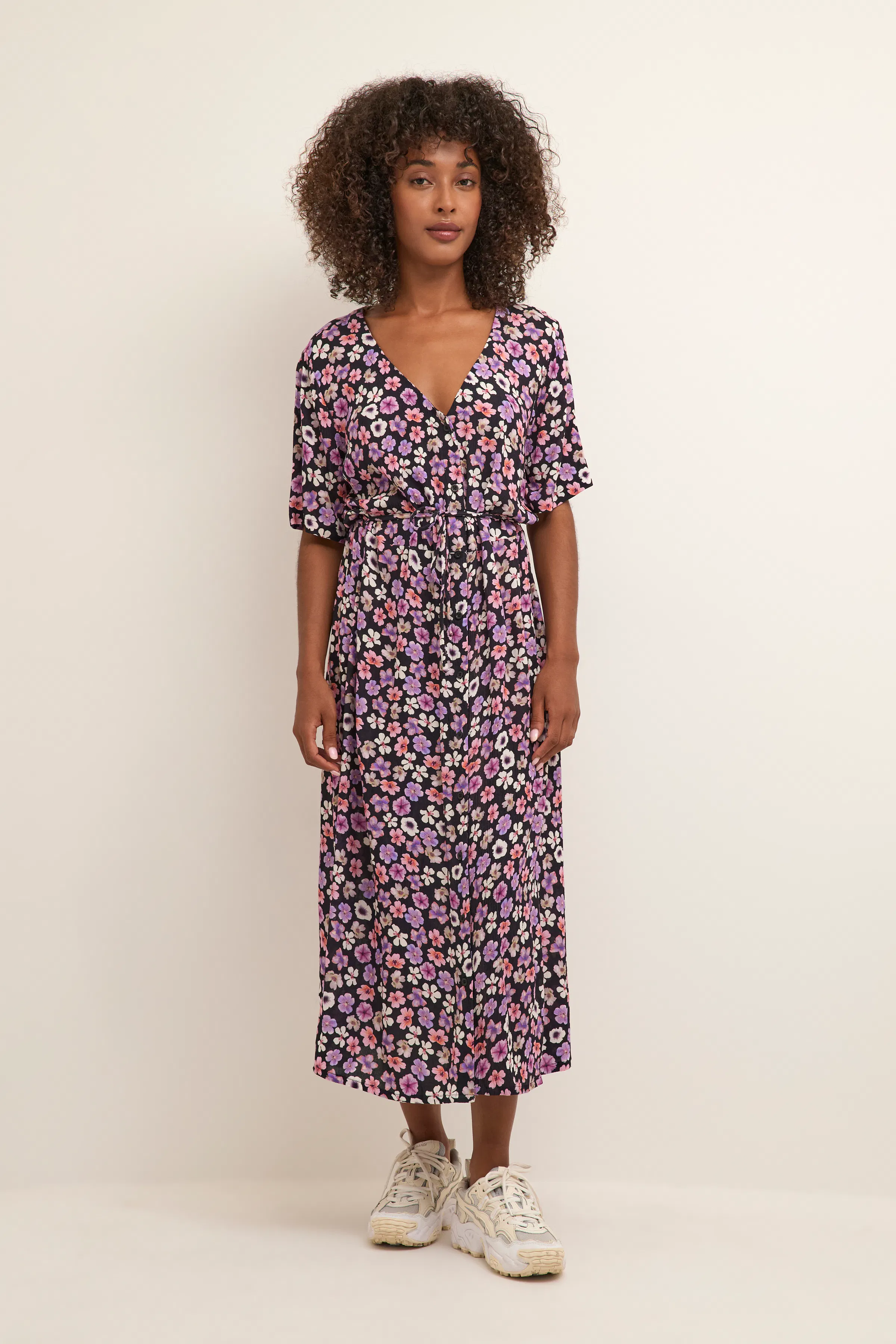 KAtara Kjole LOOKBOOK FRONT 10507379-104082
