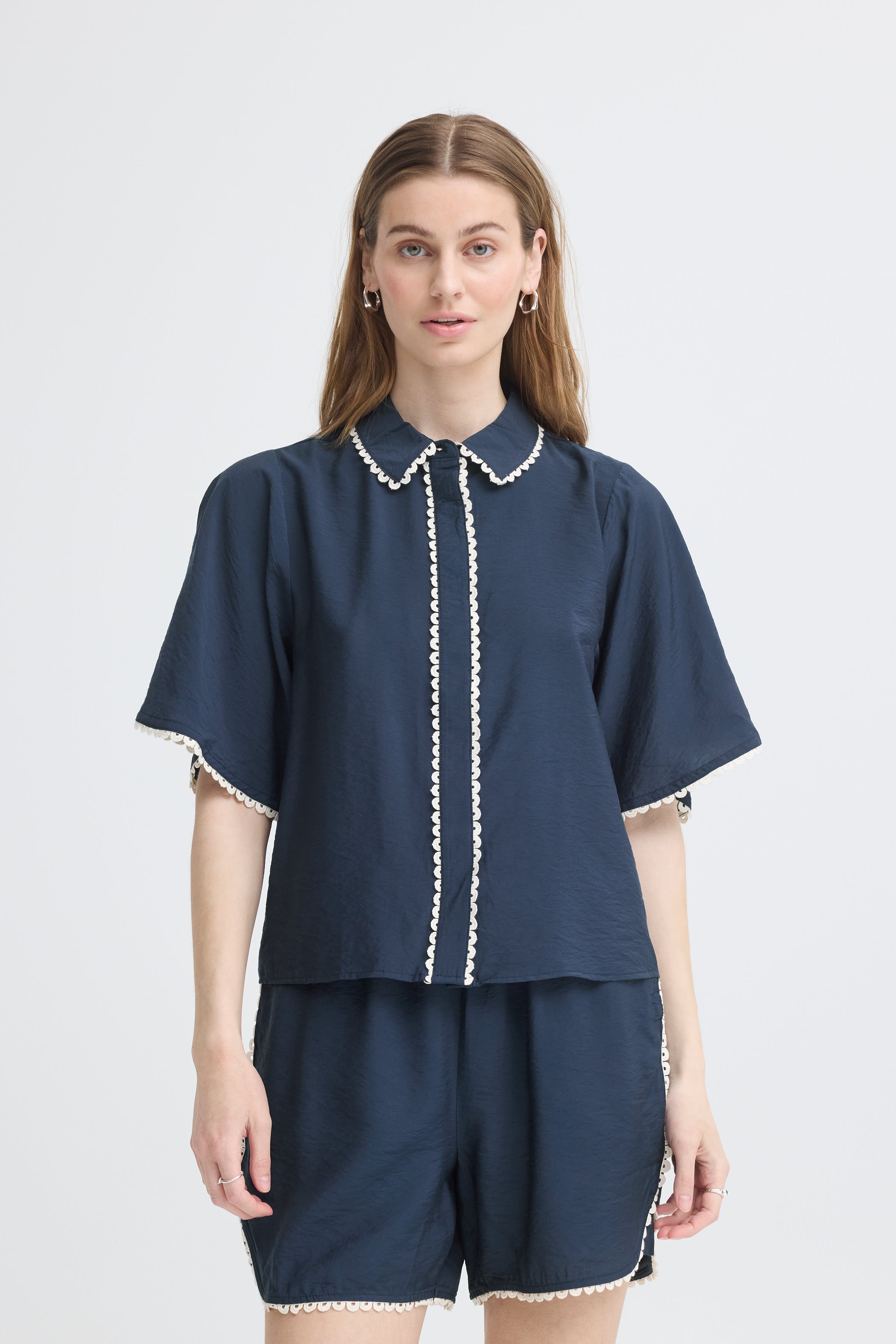 IHLENI Skjorte LOOKBOOK FRONT 20125361-194010