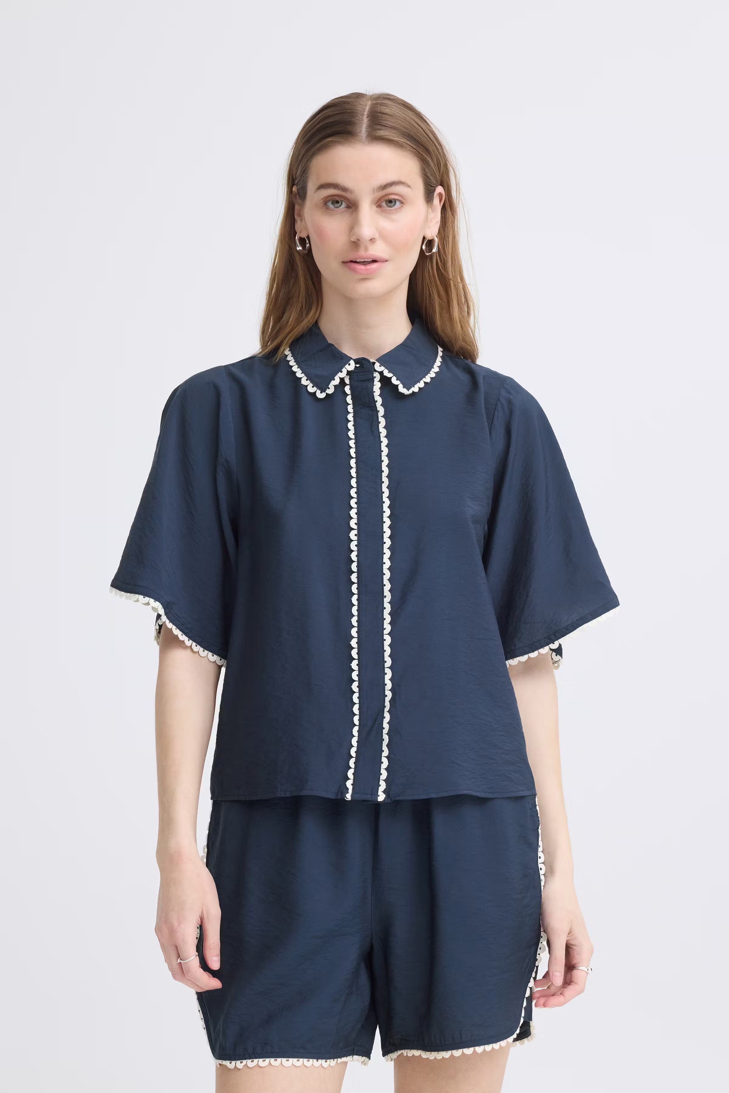 IHLENI Skjorte LOOKBOOK FRONT 20125361-194010