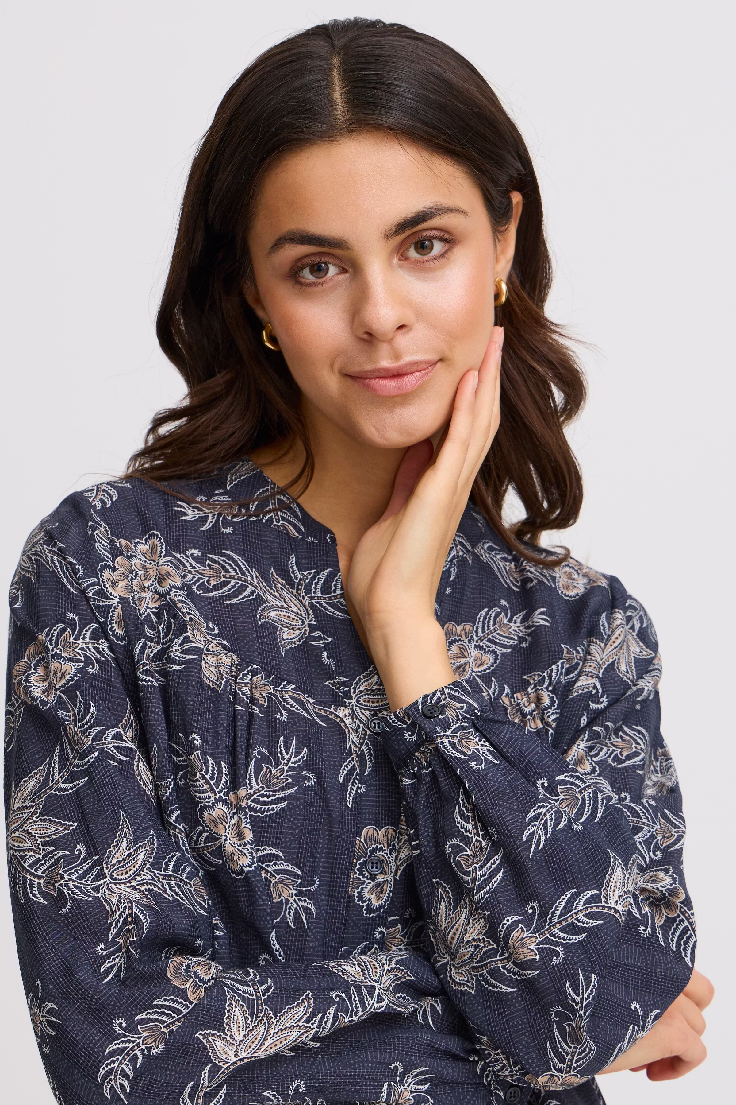 FRLELA Hemd LOOKBOOK DETAIL 20615175-204084