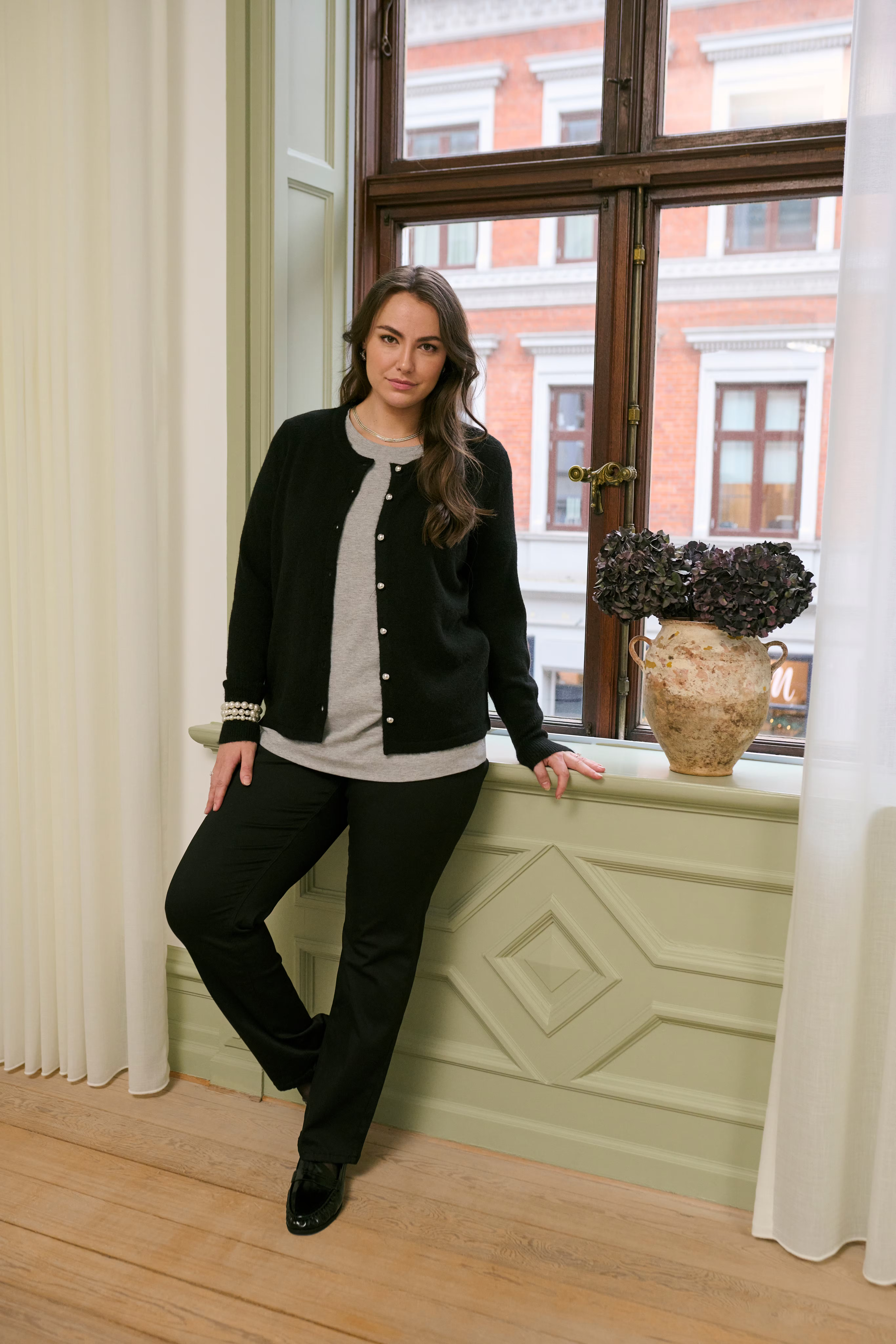 KCniela Cardigan/Gilet LOCATION NONE 10583699-100121