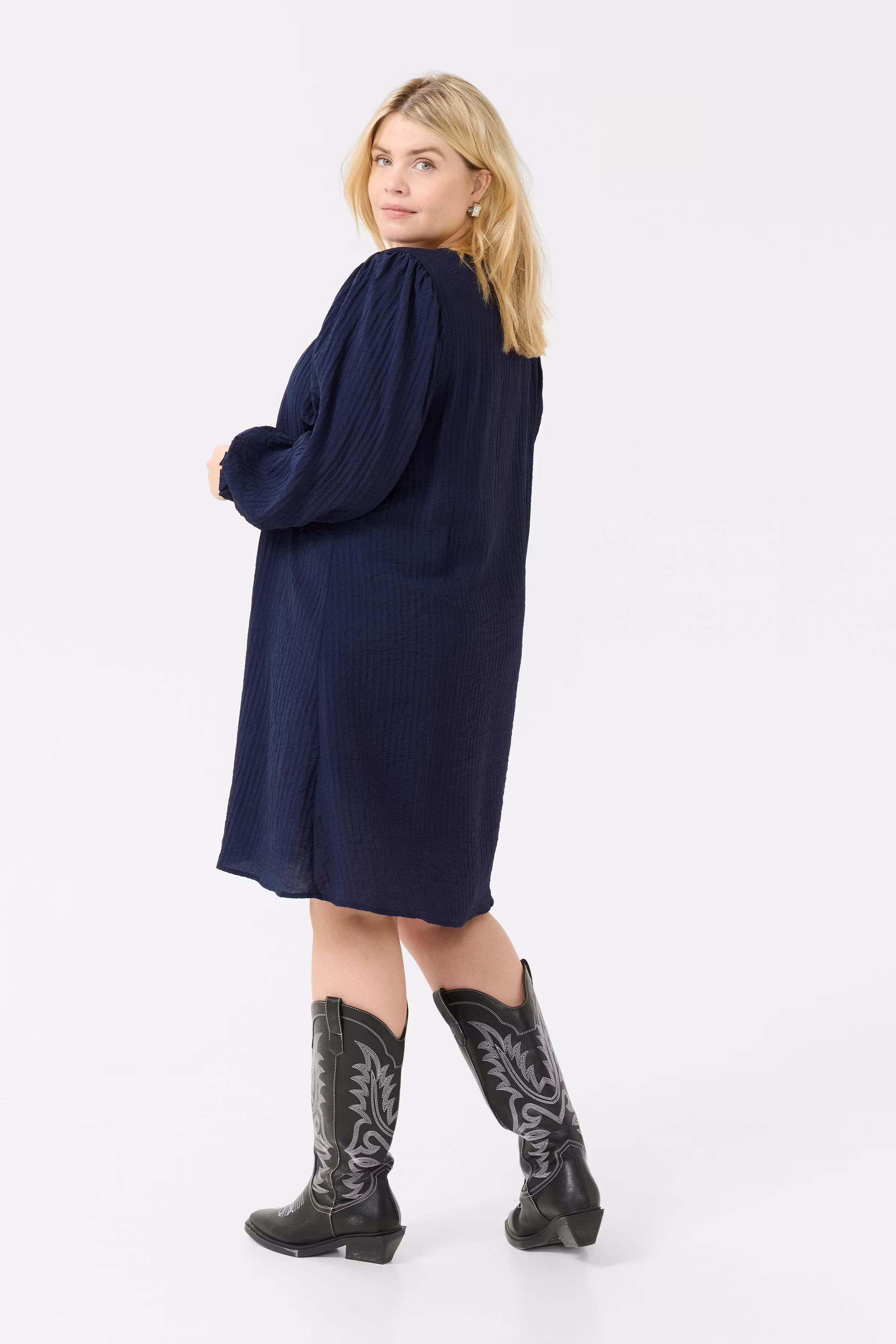 KClinna Jurk LOOKBOOK BACK 10582871-194020