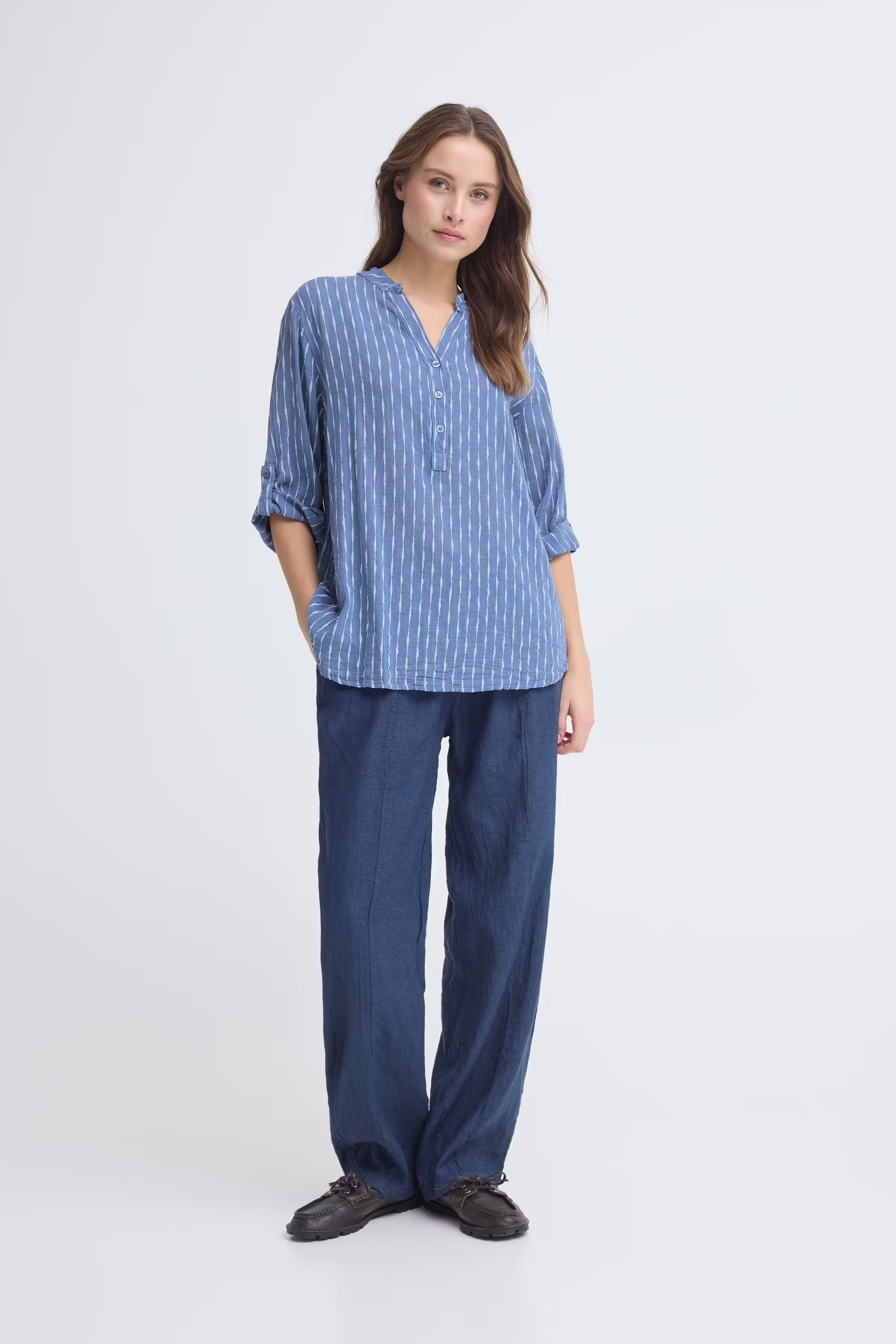 SBALEXIA Bluse LOOKBOOK FRONT 22101158-173917