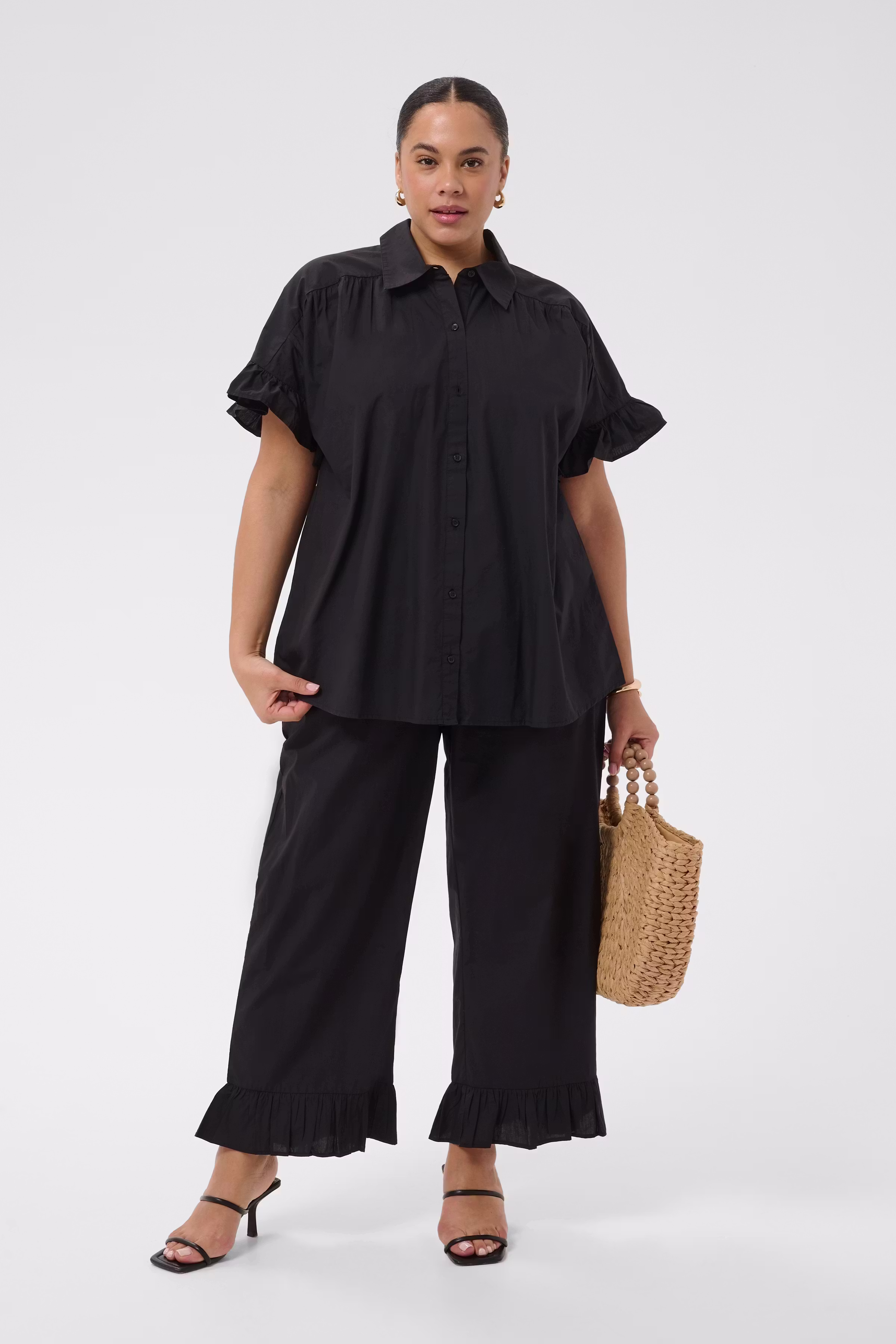 KCverona Shirt LOOKBOOK FRONT 10584238-100121