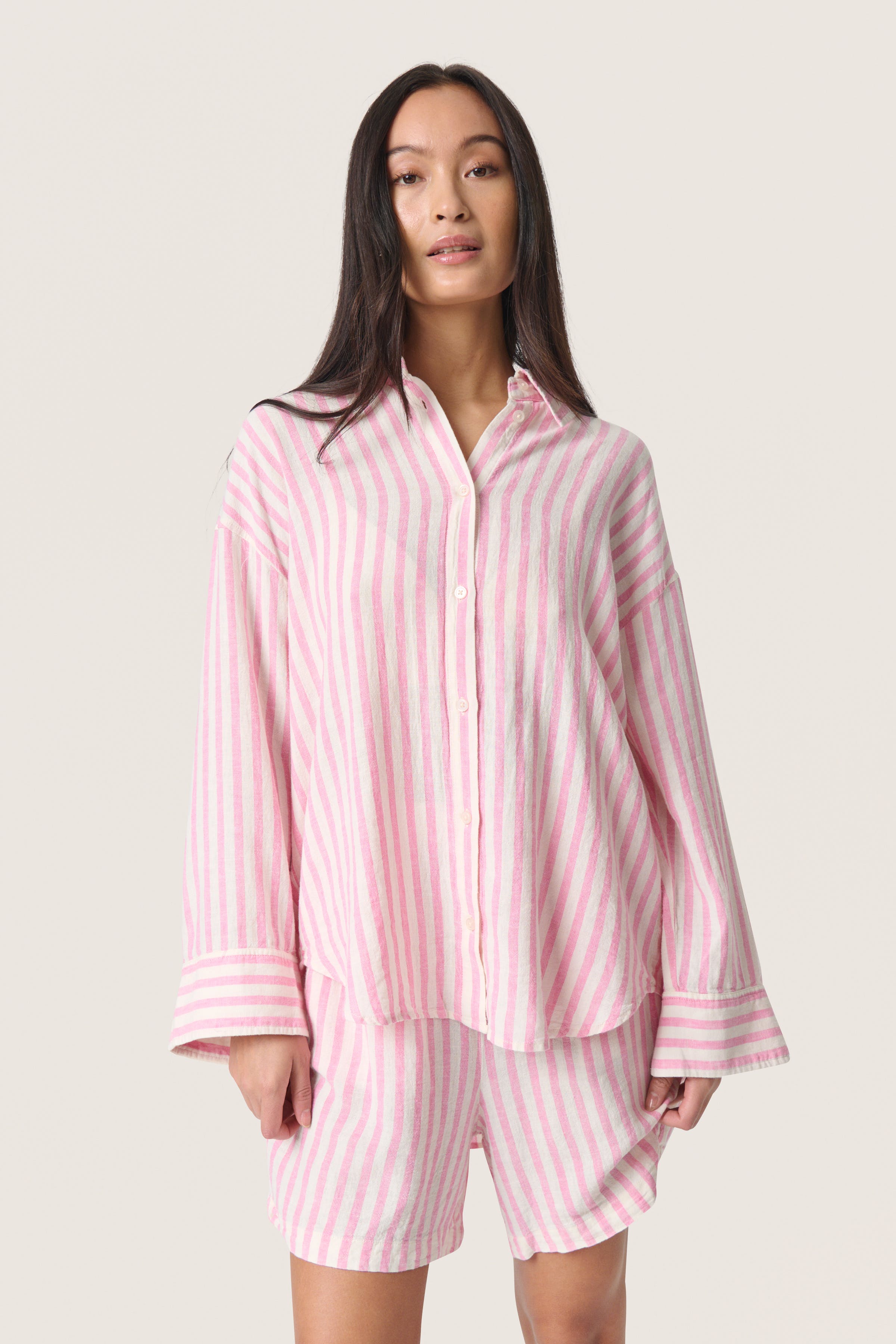 SLBeliro Leinen Hemd LOOKBOOK FRONT 30408512-304074