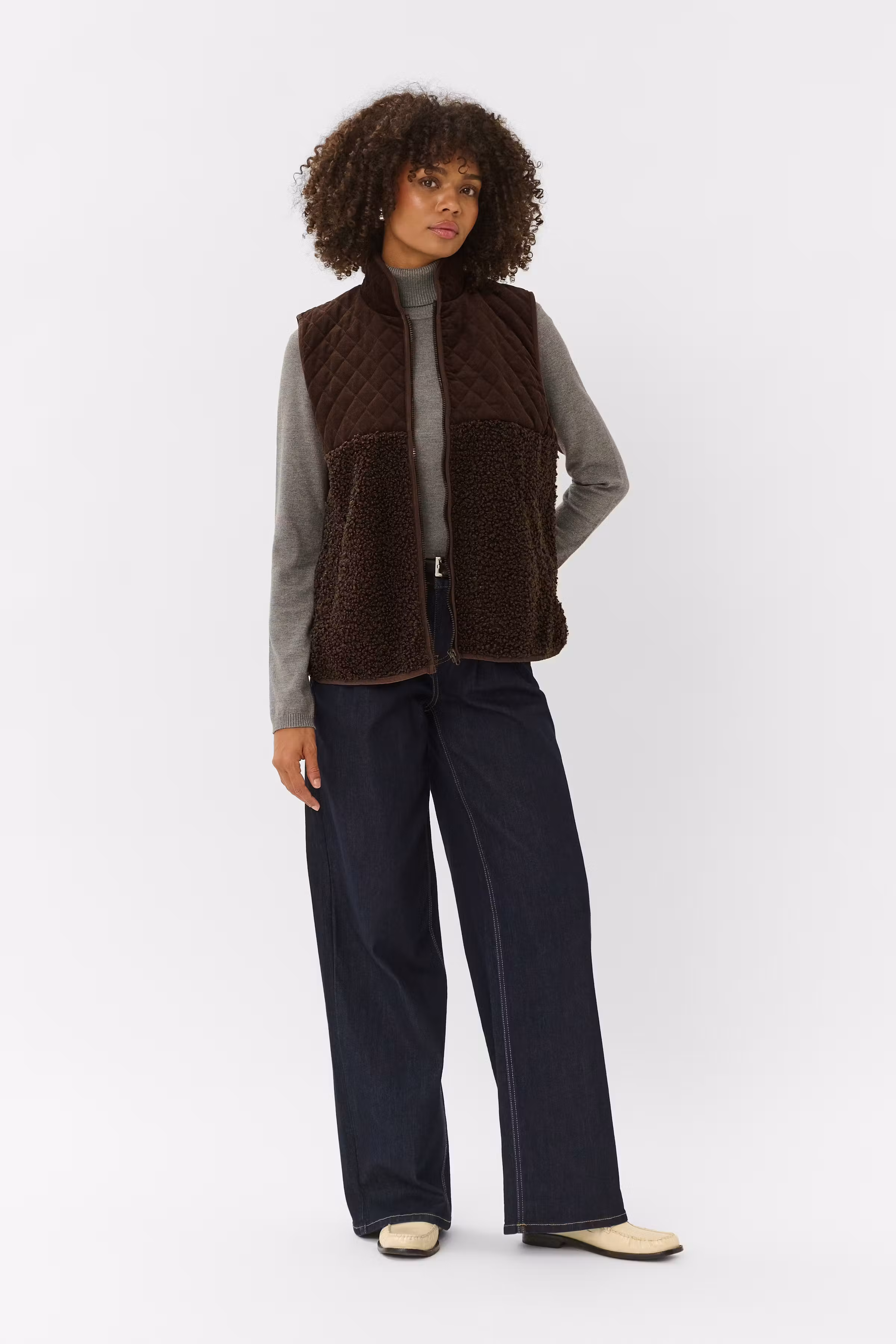 CUlenia Teddy vest LOOKBOOK FRONT 50113440-190915