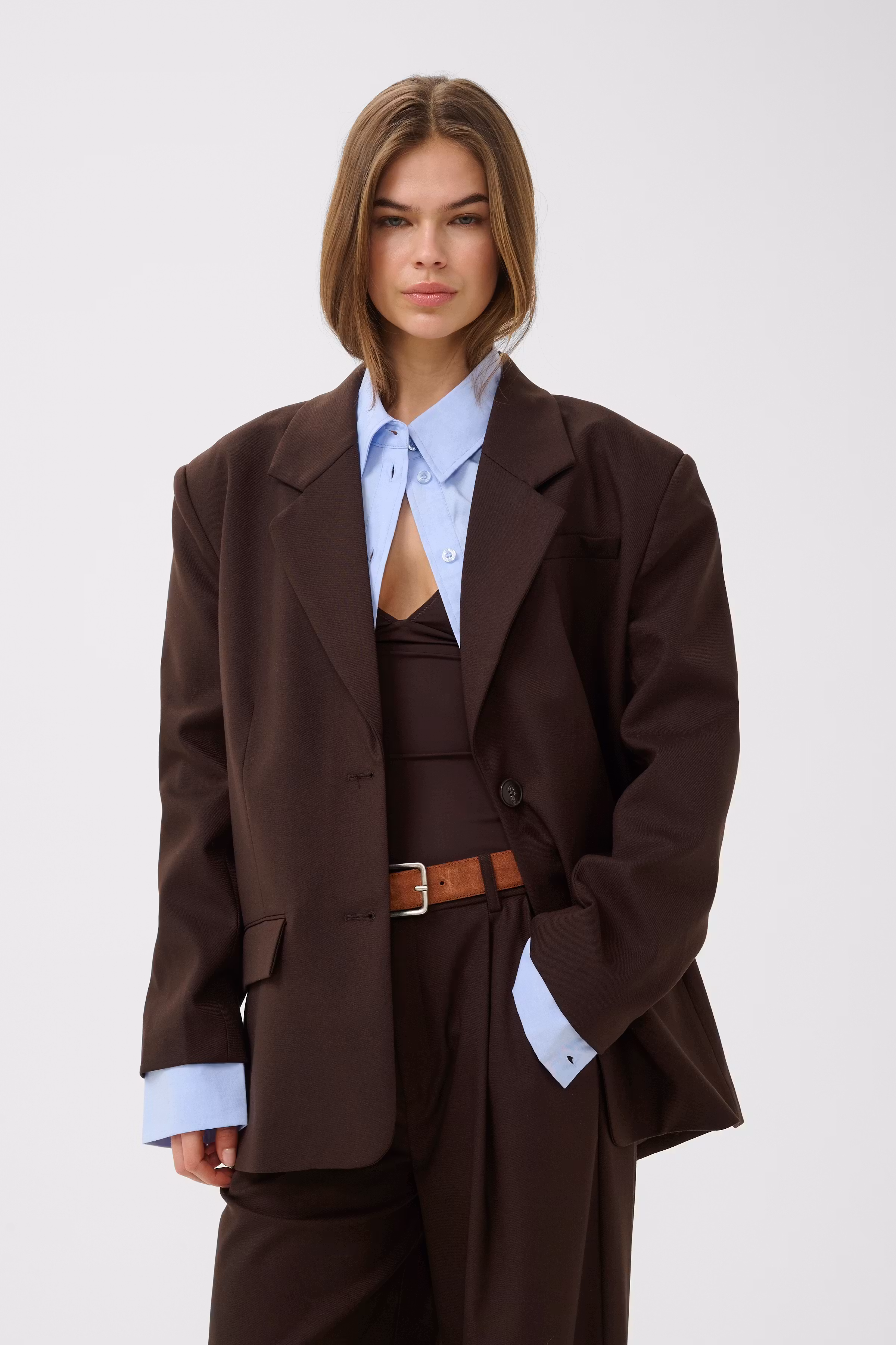 GZpaula Blazer LOOKBOOK FRONT 10910493-191106