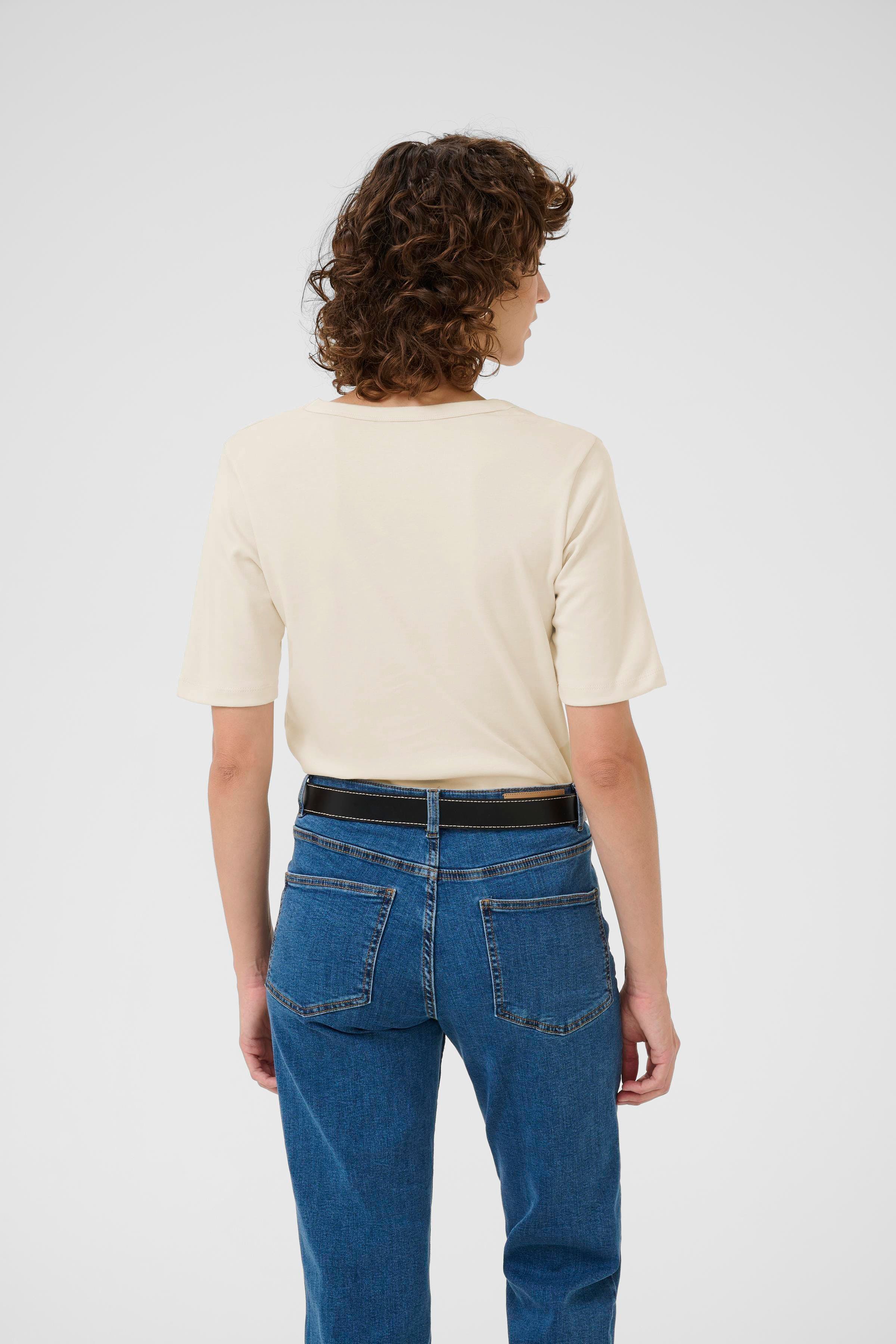 RatanaPW T-shirt LOOKBOOK BACK 30309870-120304