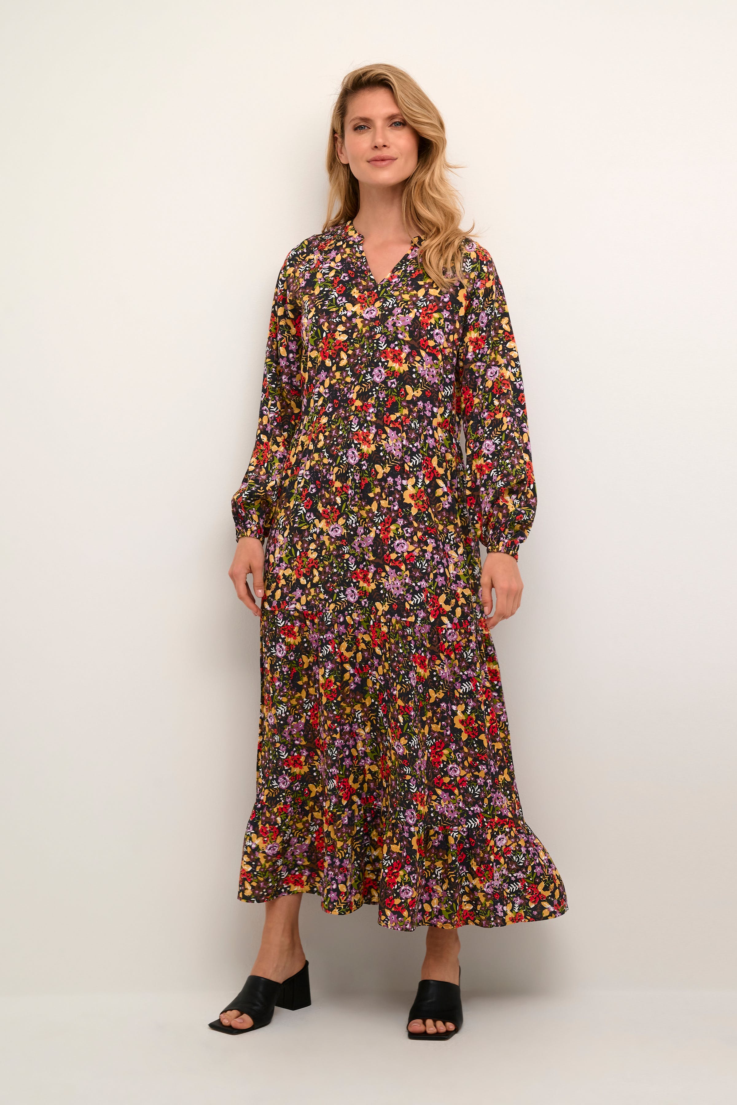 BPpolina Kleid LOOKBOOK FRONT 10590523-104980B