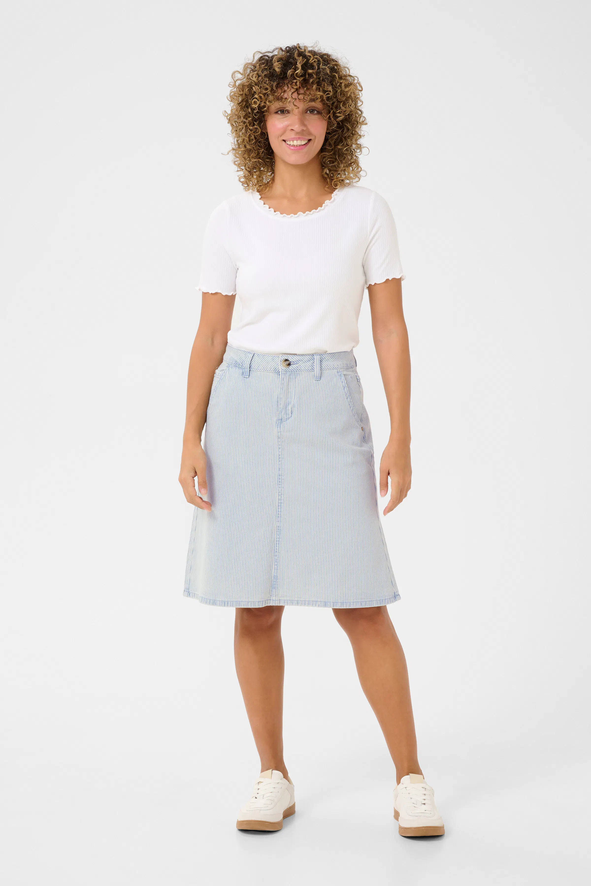 CRBethany Skirt LOOKBOOK FRONT 10612470-105512