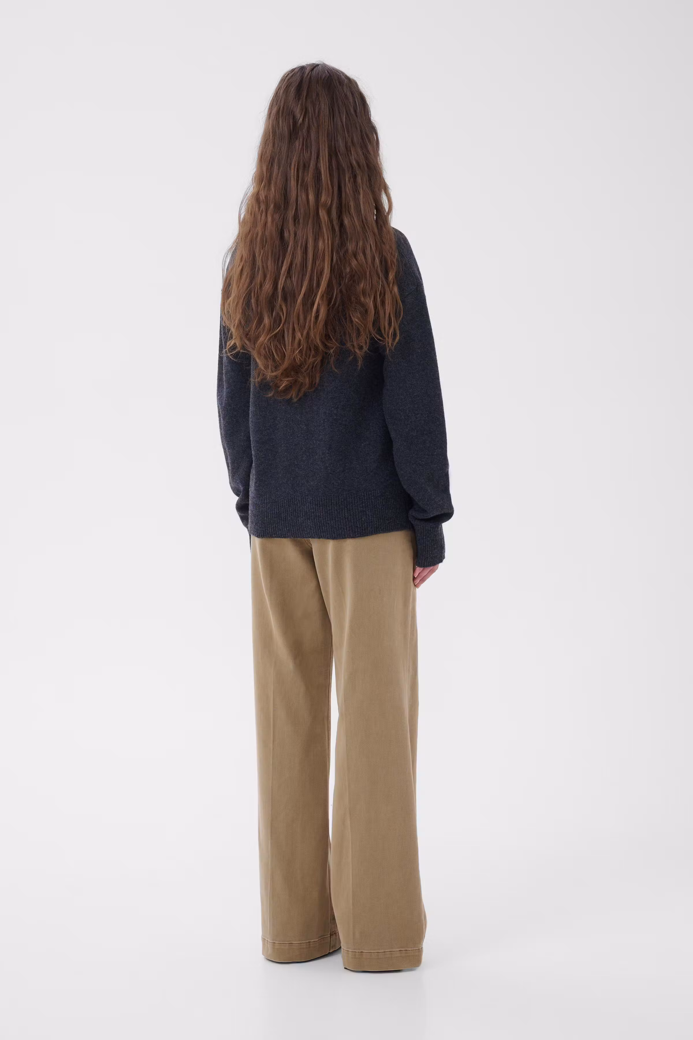 LaraMW Hose LOOKBOOK BACK 10705225-150309