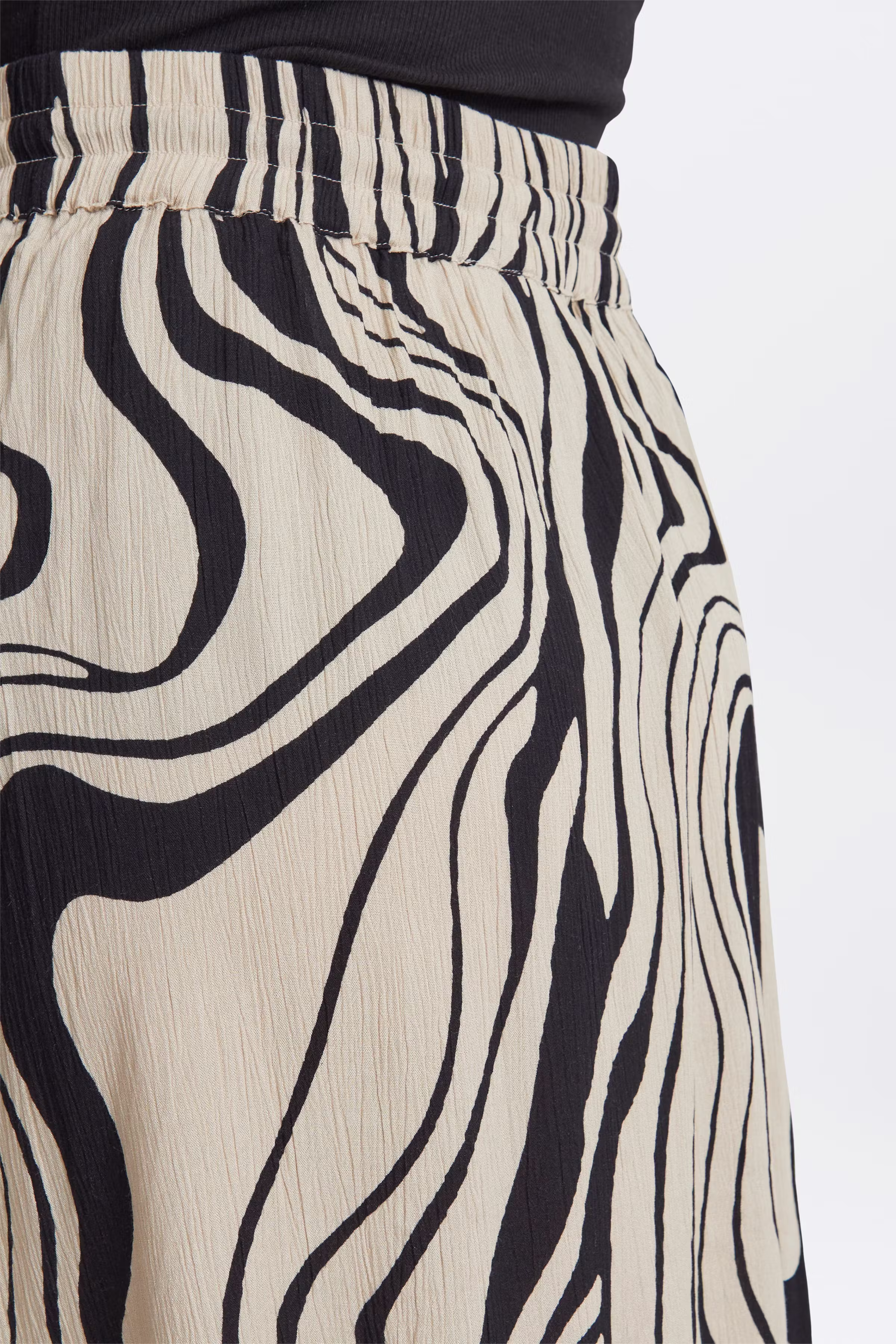 FXAVERY Skirt LOOKBOOK DETAIL 20615393-204363